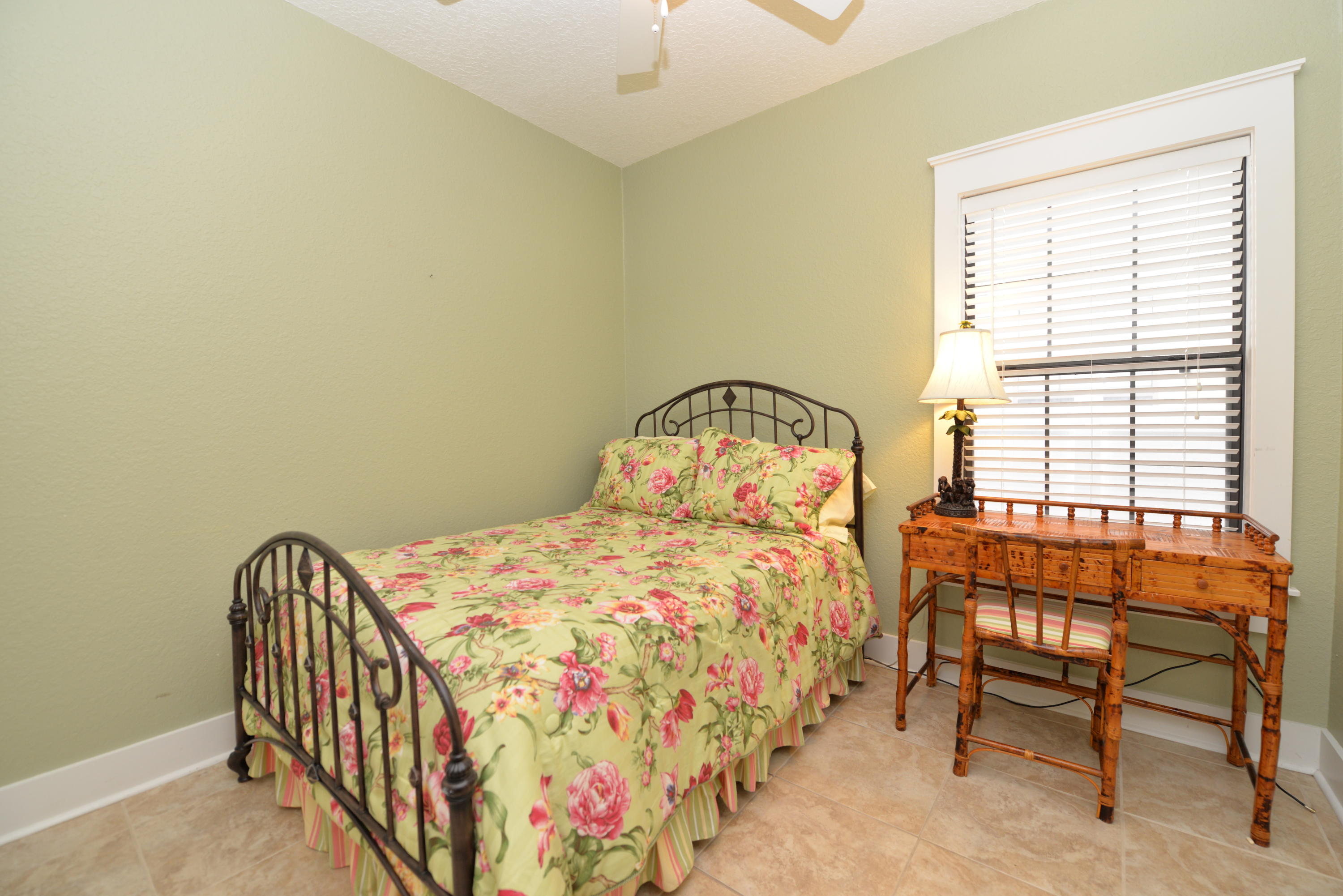 EMERALD WATERS VILLAGE - Residential