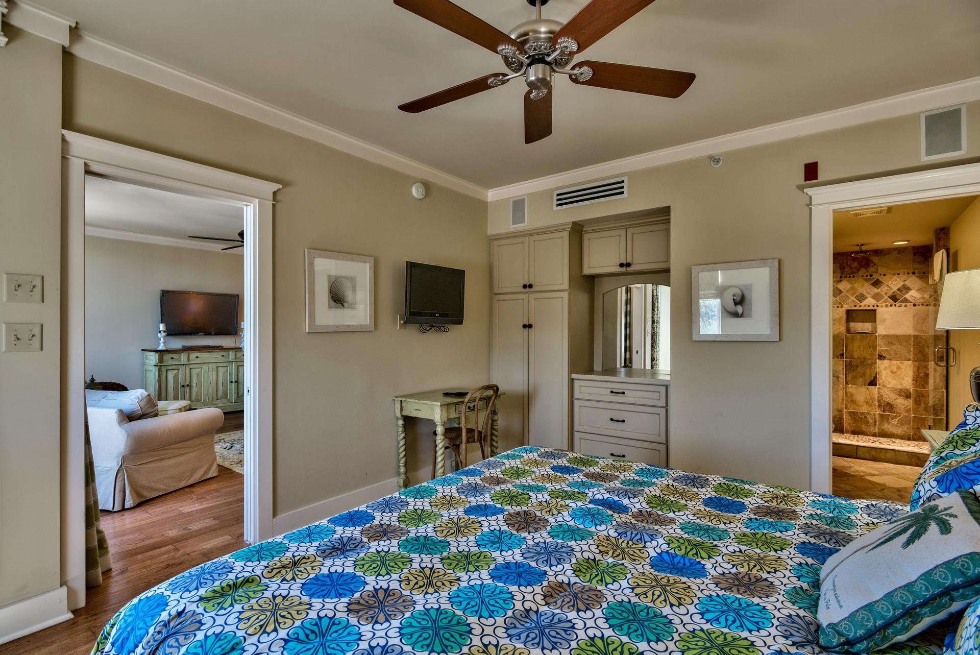 SIX PALMS - Residential