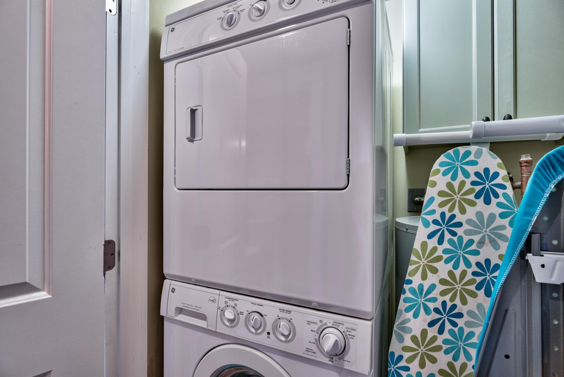 SIX PALMS - Residential