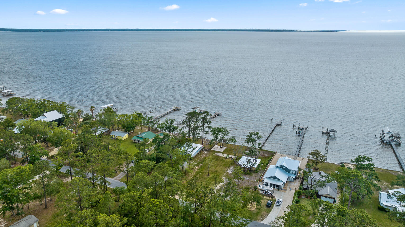 BAY GROVE - Residential