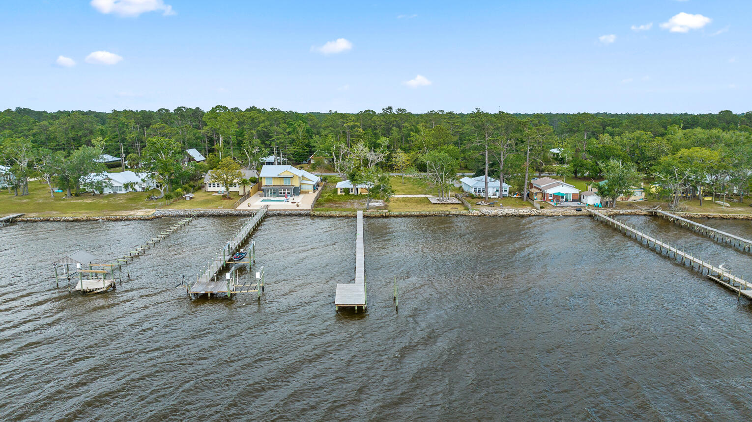 BAY GROVE - Residential