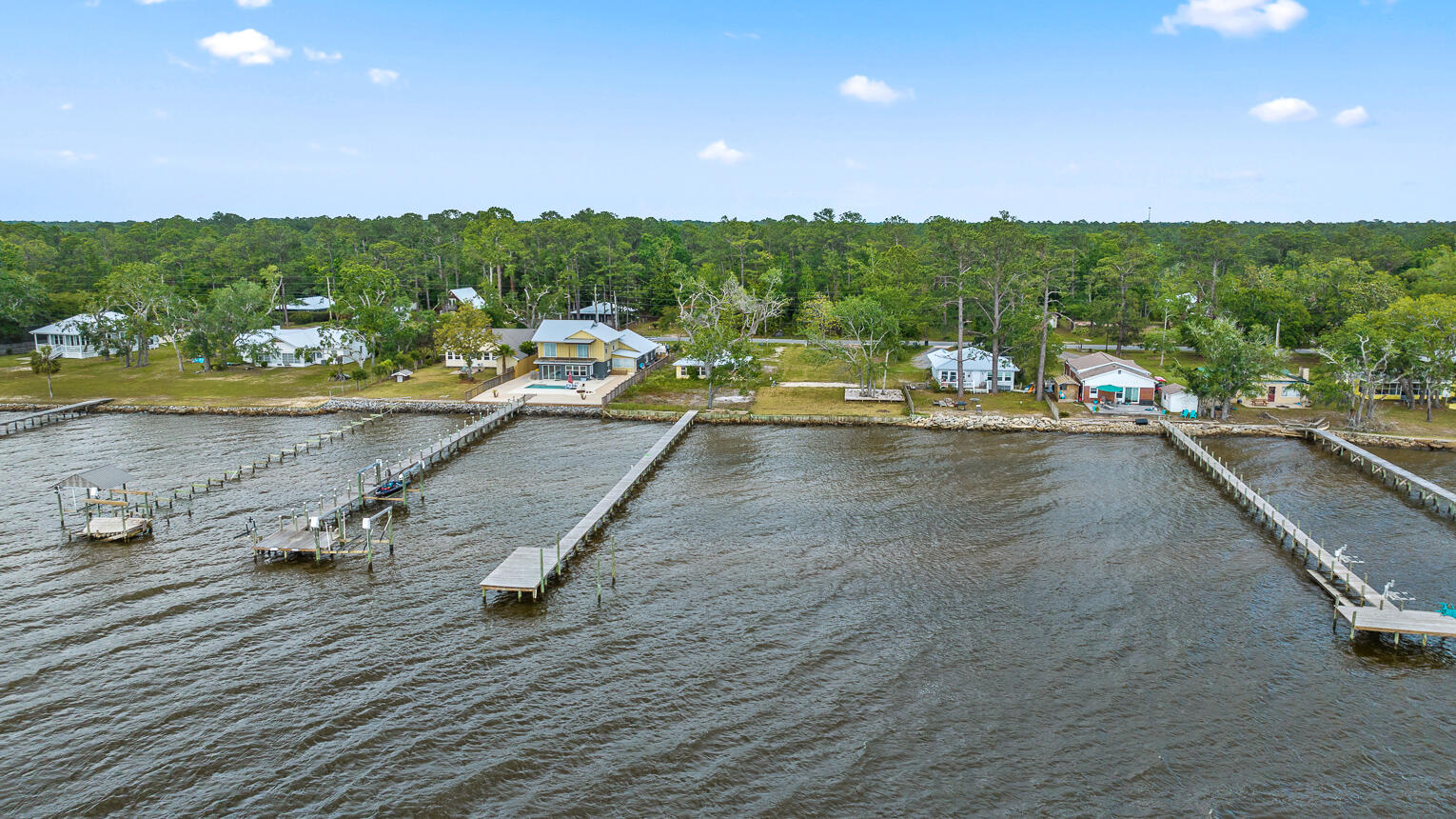 BAY GROVE - Residential