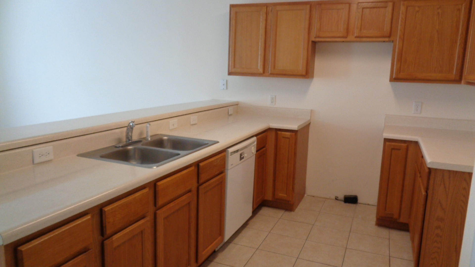 SHELL PARK CONDO - Residential