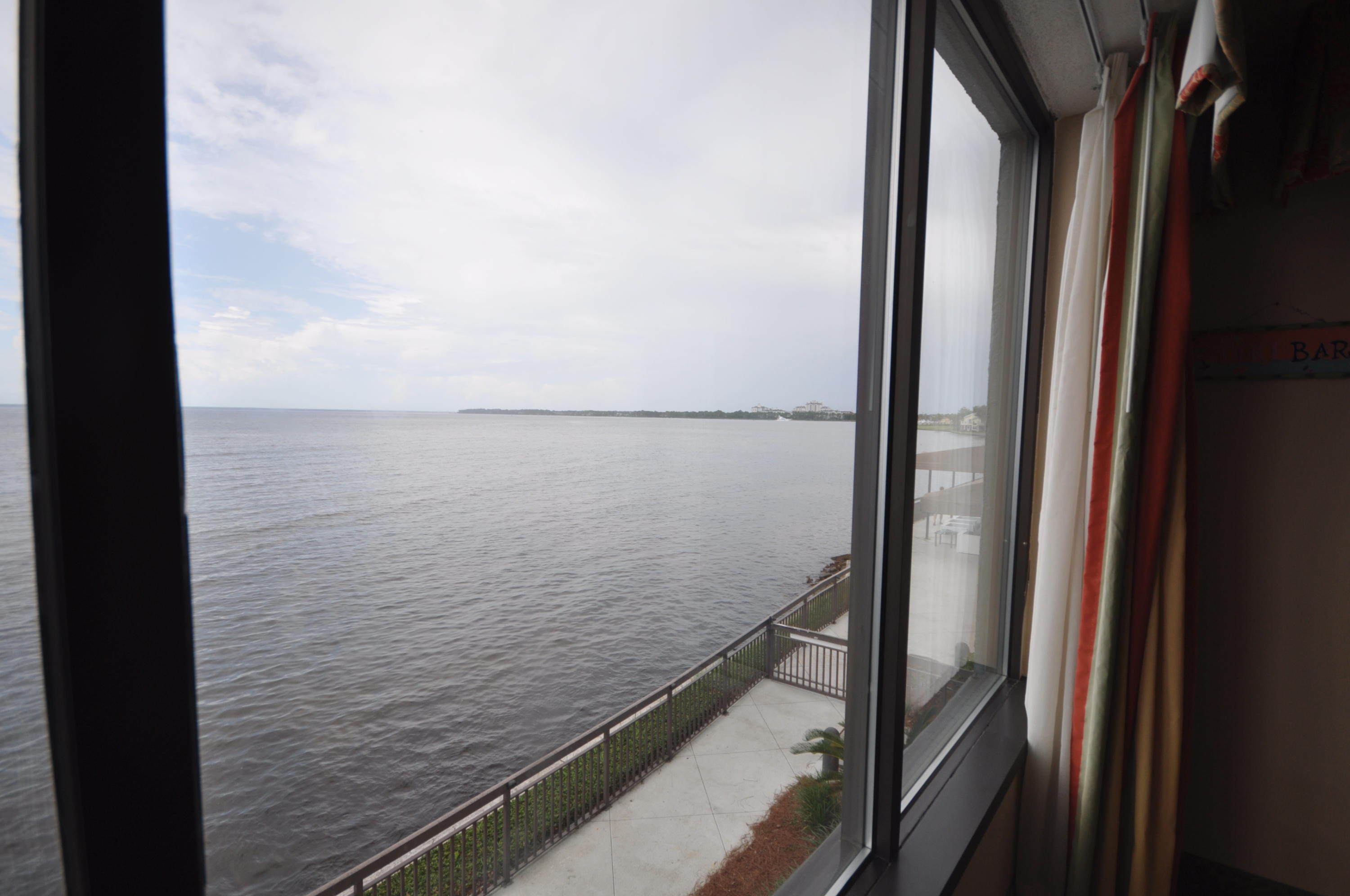 BAYSIDE CONDO SANDESTIN - Residential