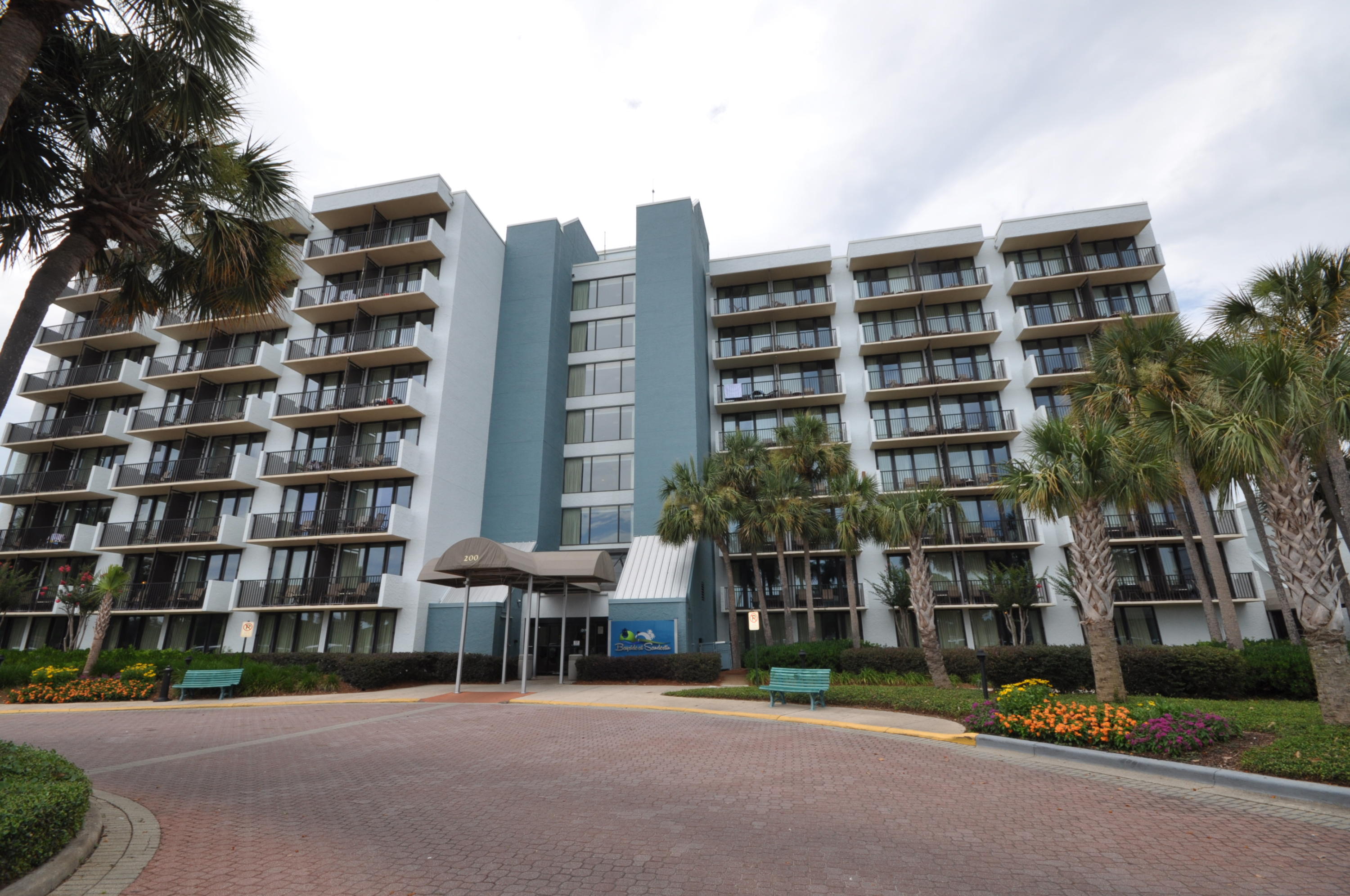 BAYSIDE CONDO SANDESTIN - Residential