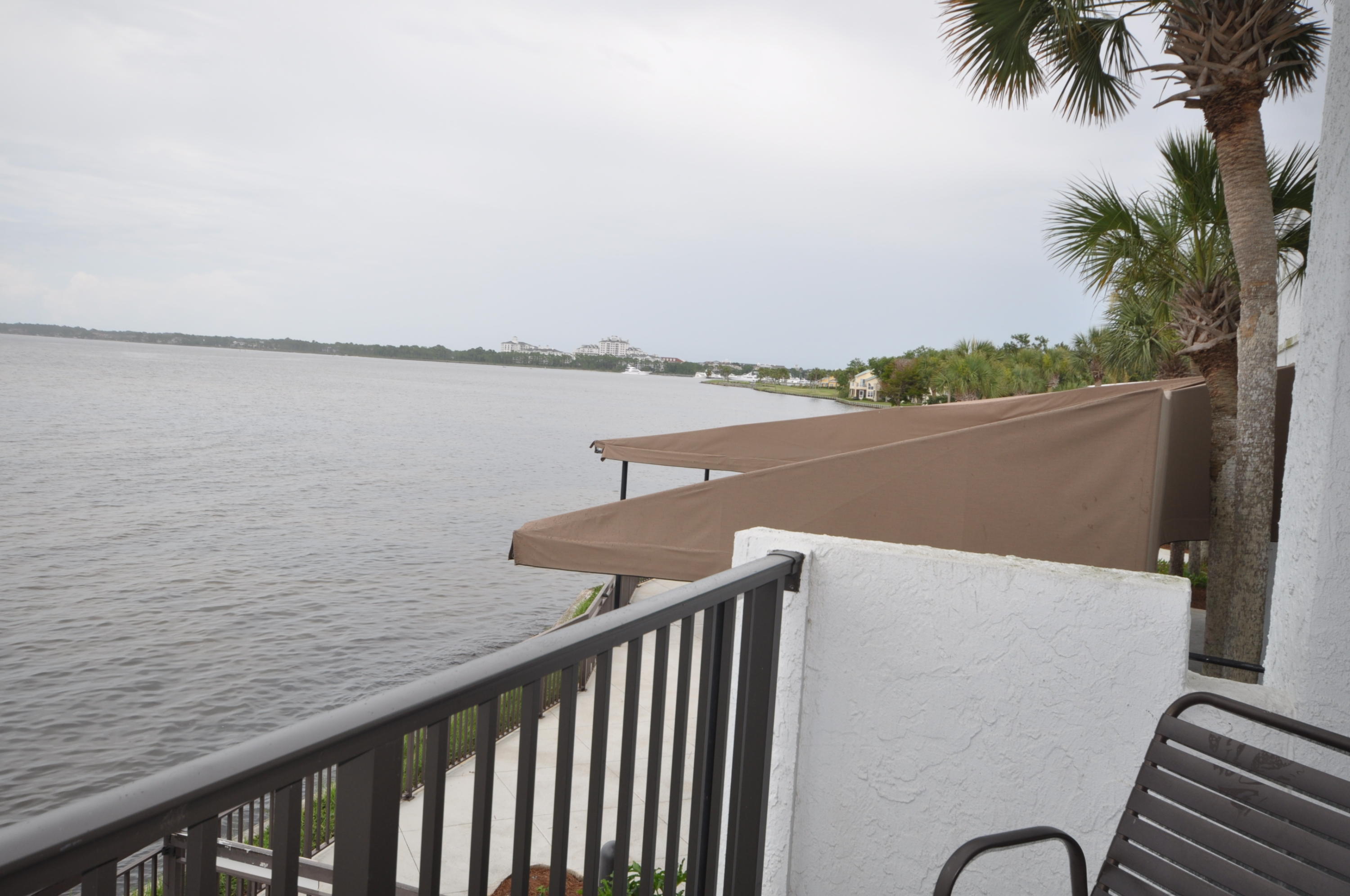 BAYSIDE CONDO SANDESTIN - Residential