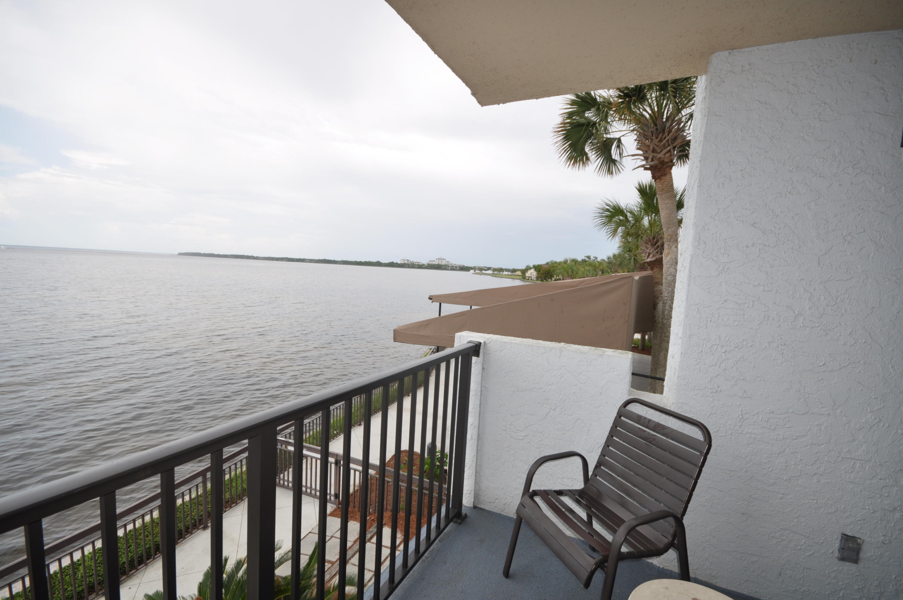 BAYSIDE CONDO SANDESTIN - Residential