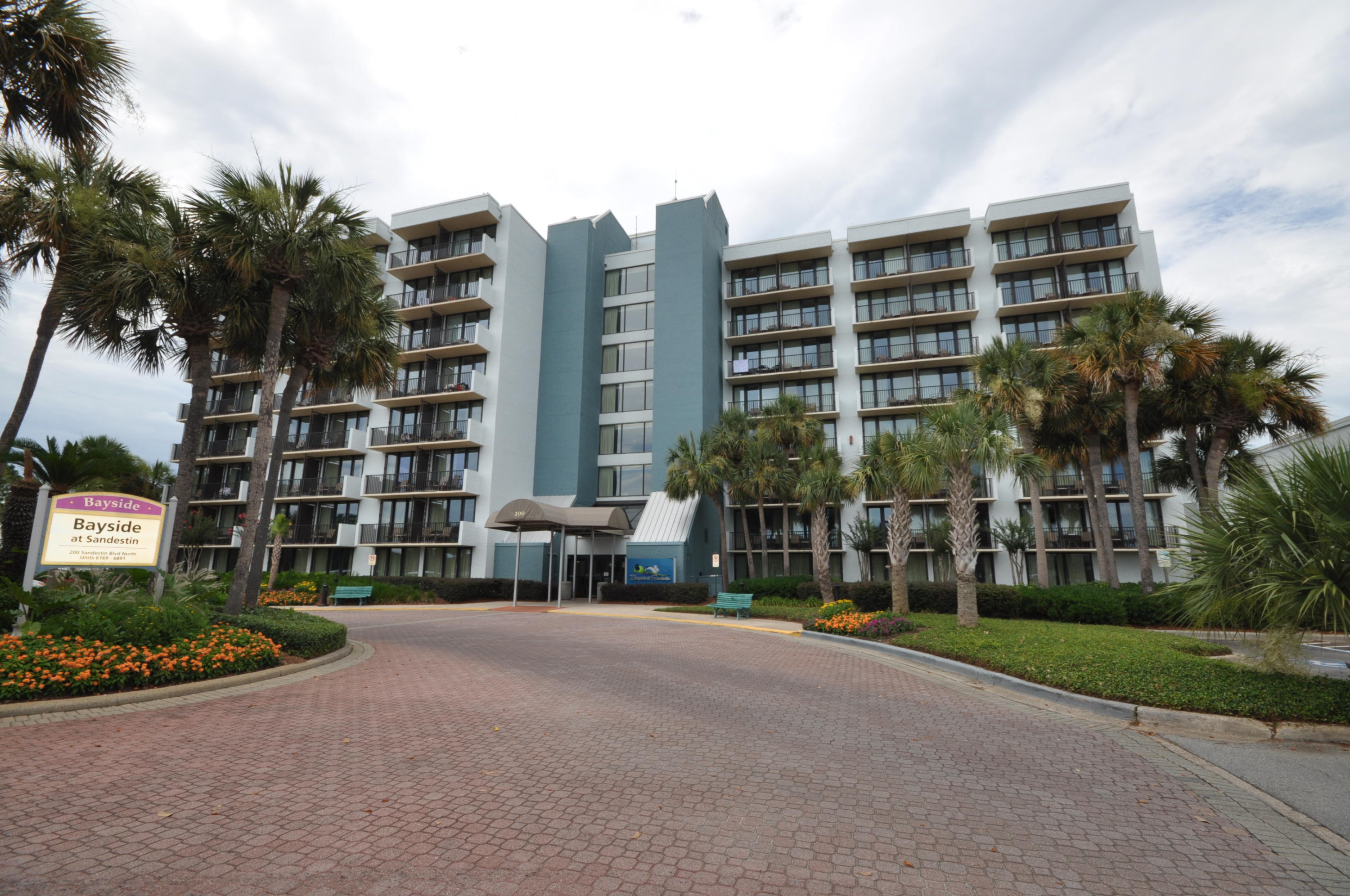 BAYSIDE CONDO SANDESTIN - Residential