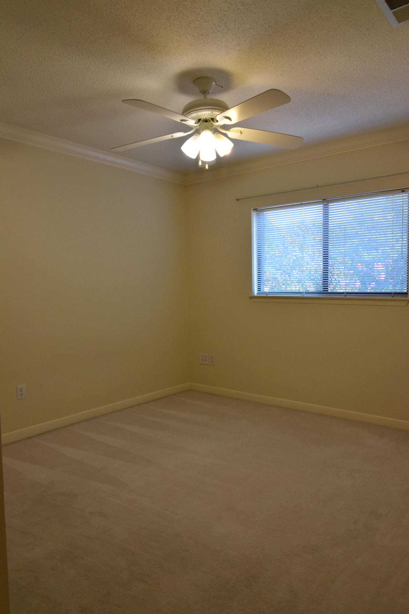 HIDDEN COVE T/H - Residential