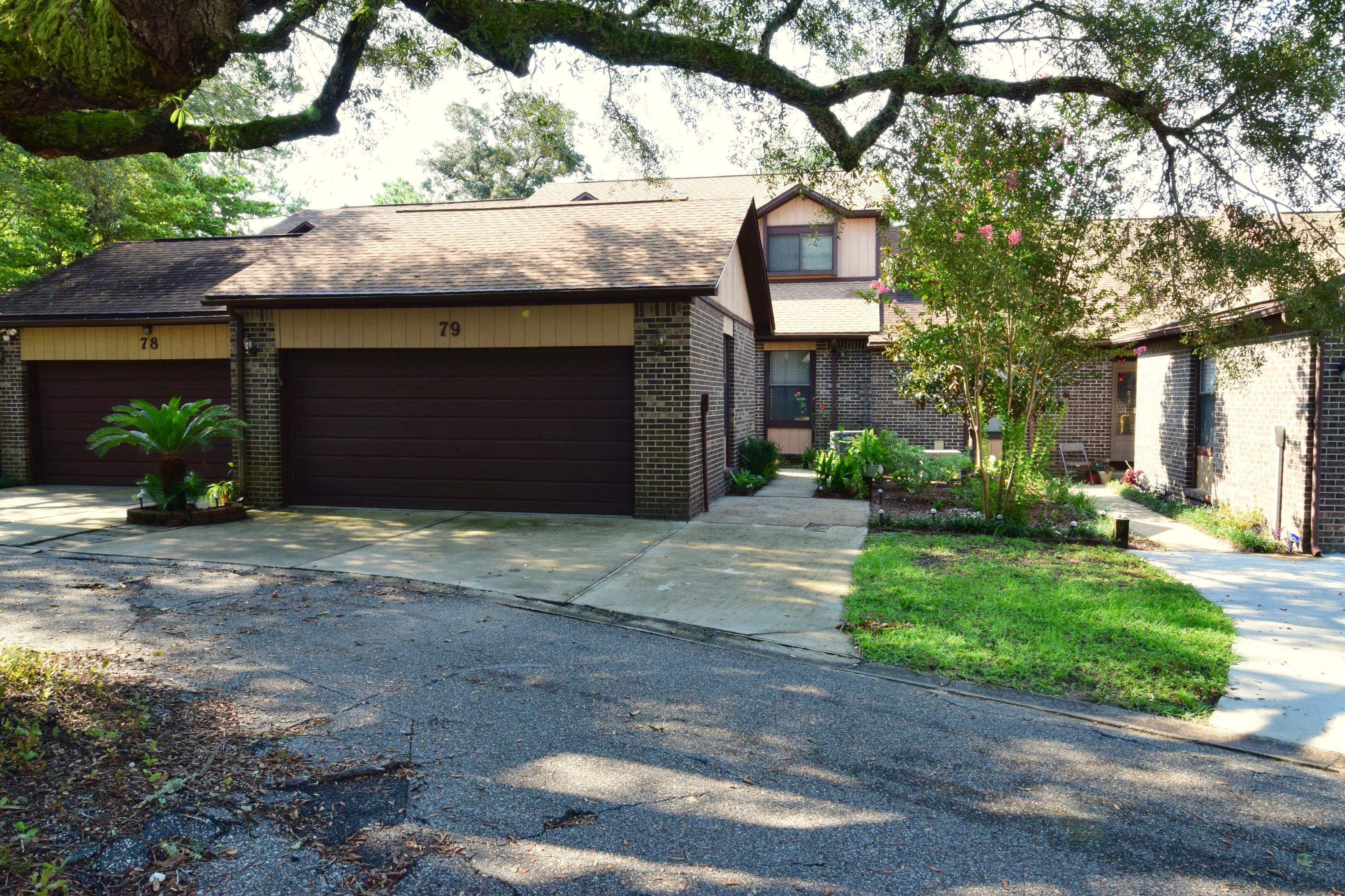 HIDDEN COVE T/H - Residential