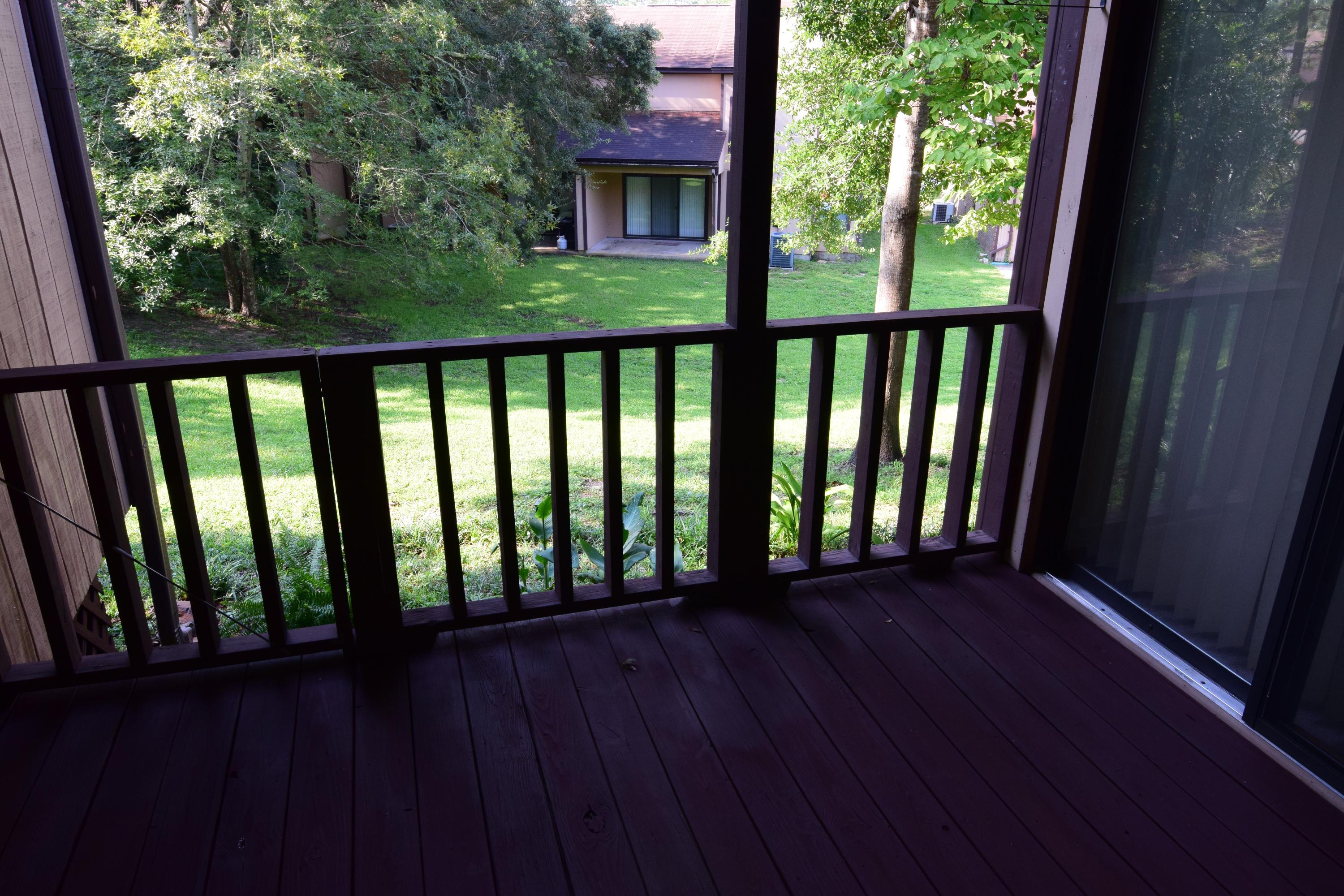 HIDDEN COVE T/H - Residential