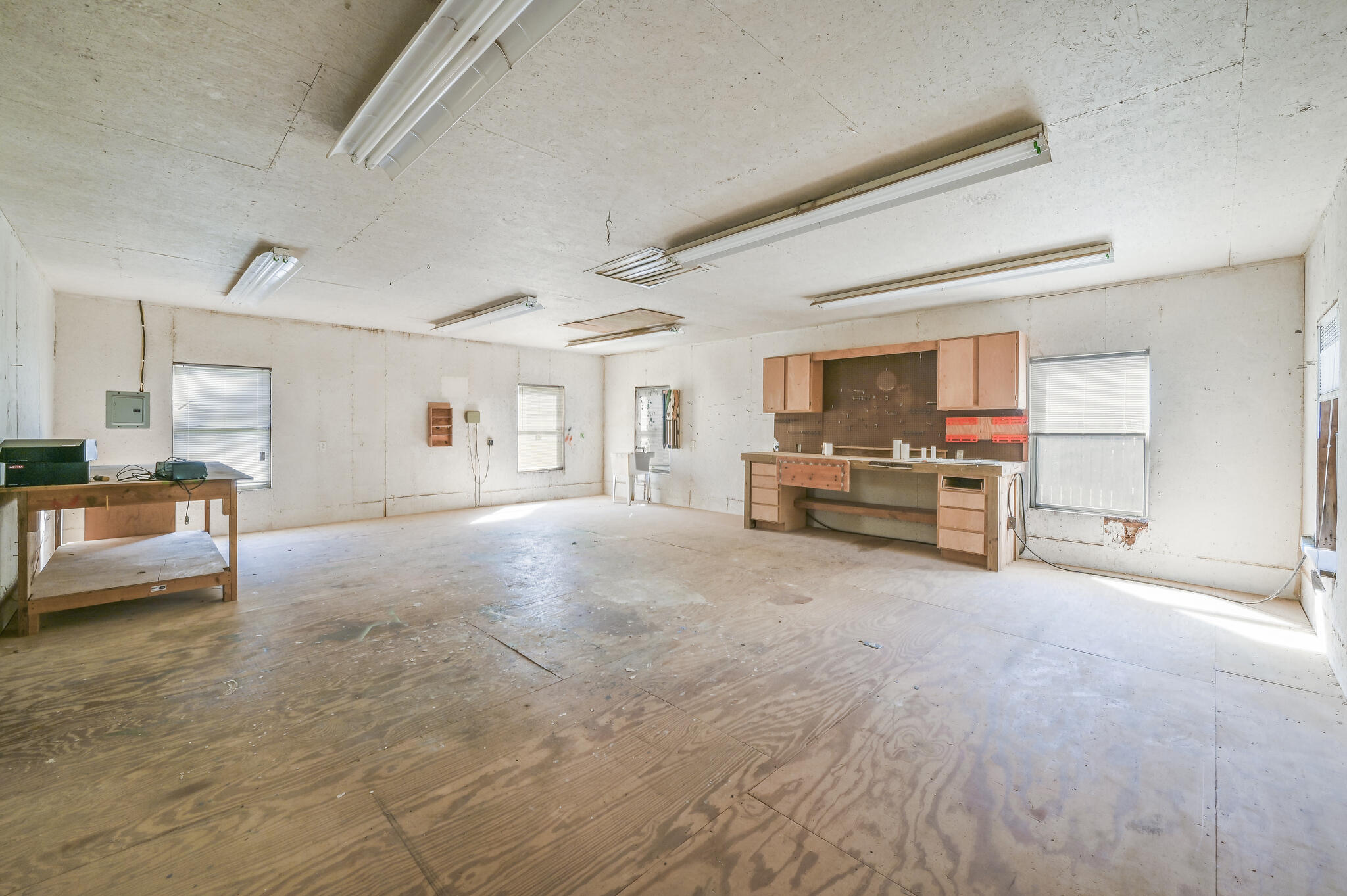 WOODLAND BAYOU ESTATES - Residential