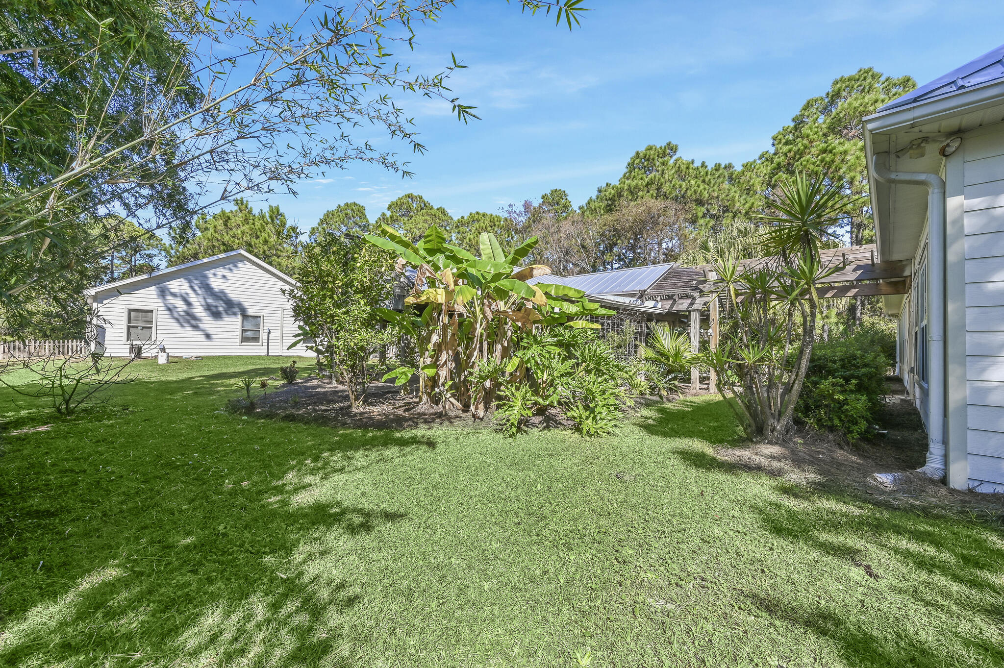 WOODLAND BAYOU ESTATES - Residential