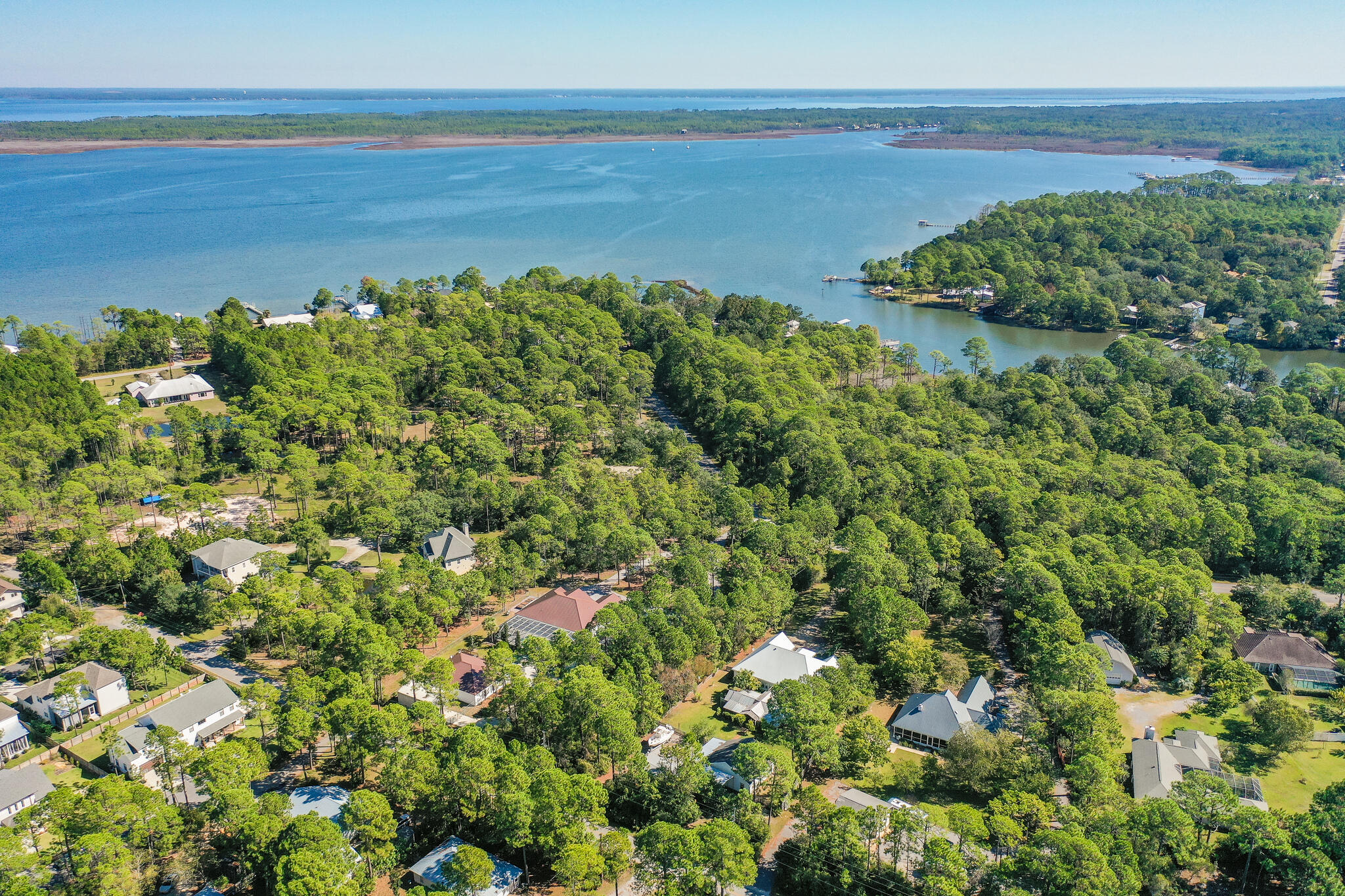WOODLAND BAYOU ESTATES - Residential