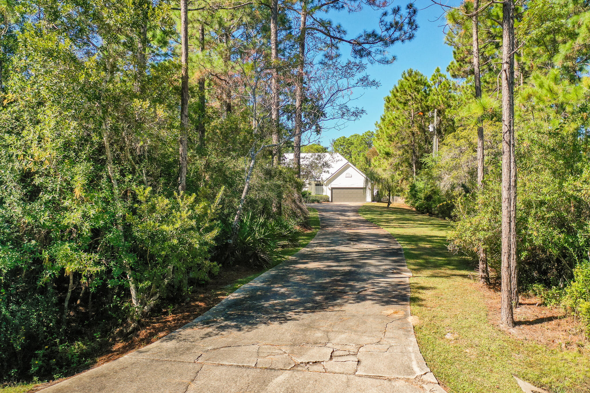WOODLAND BAYOU ESTATES - Residential