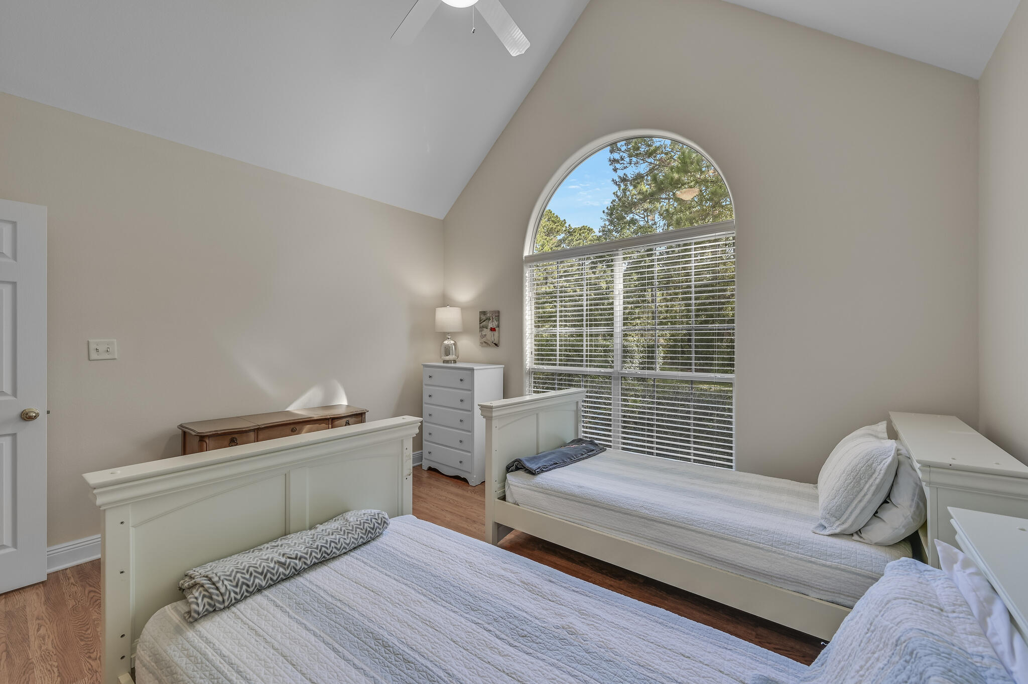 WOODLAND BAYOU ESTATES - Residential