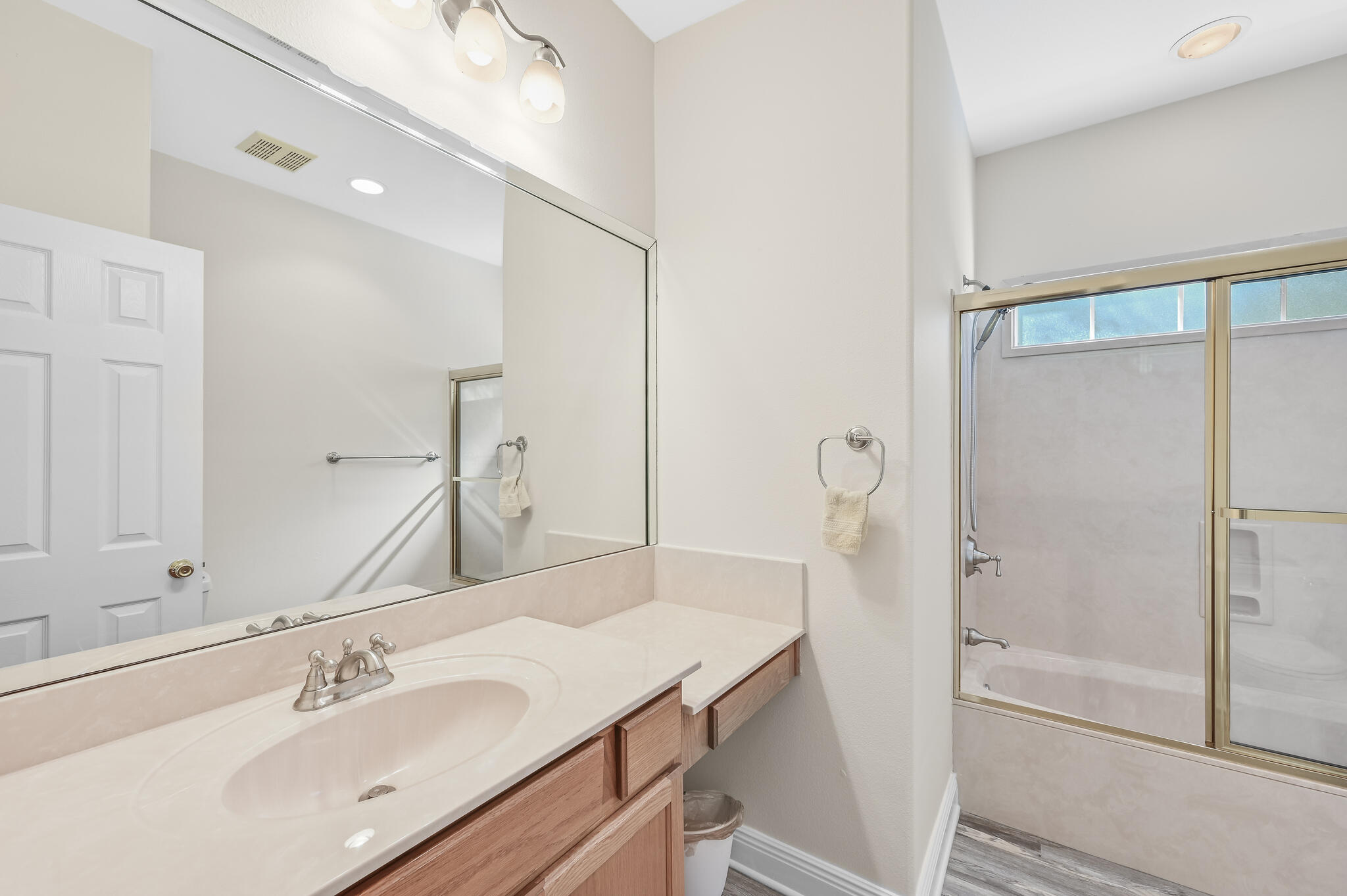 WOODLAND BAYOU ESTATES - Residential