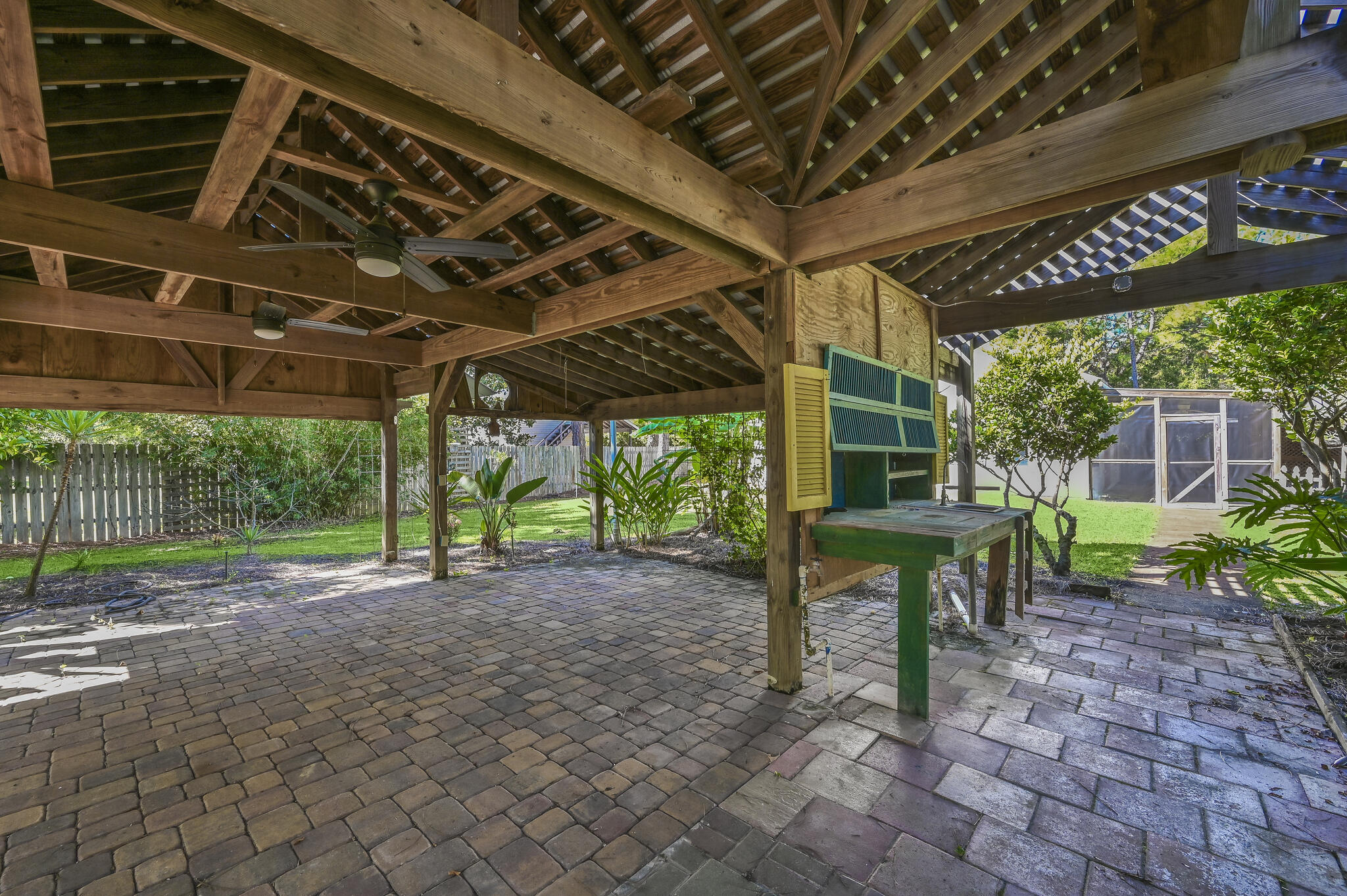 WOODLAND BAYOU ESTATES - Residential