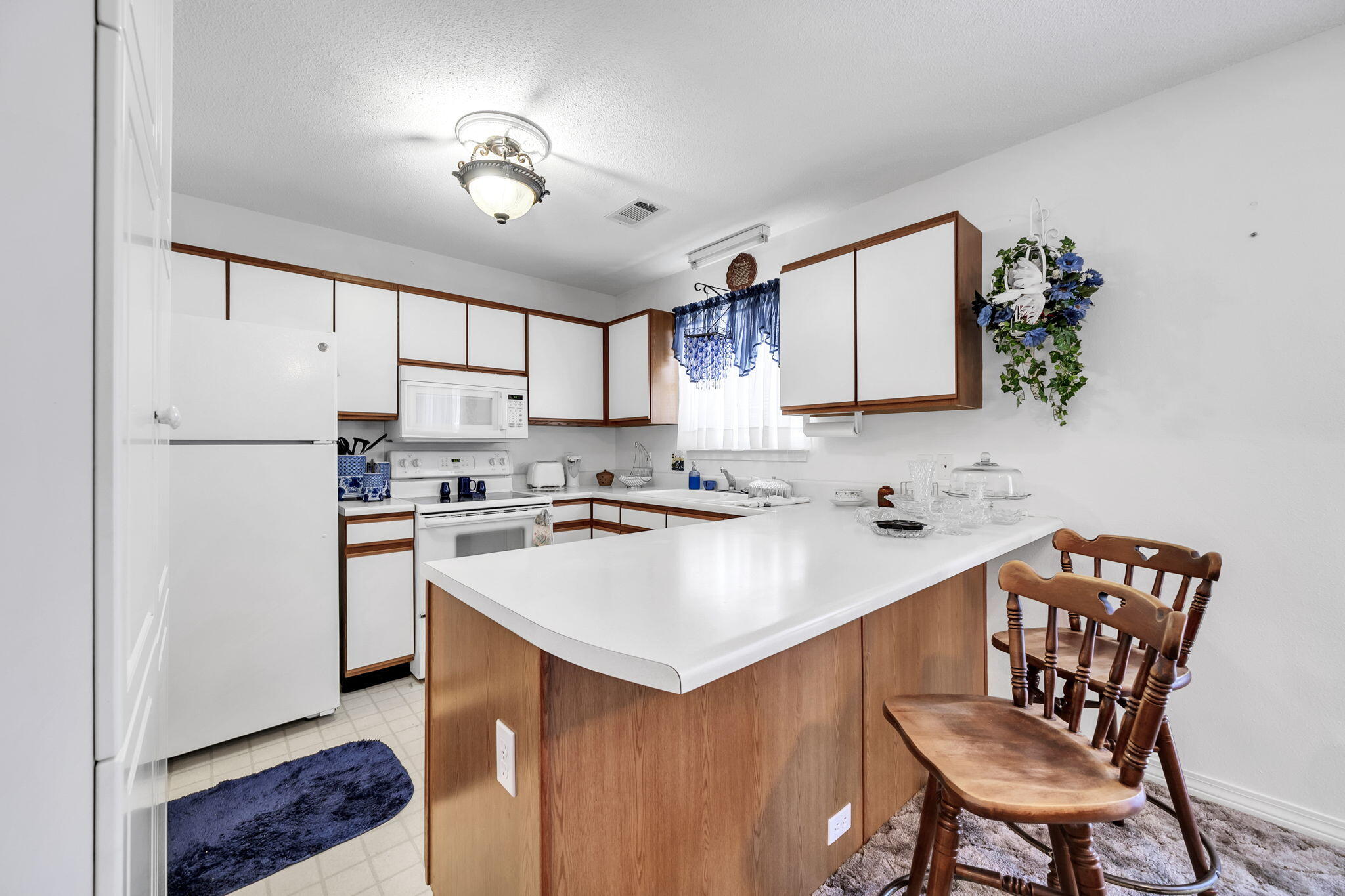 COVENTRY CORNERS - Residential