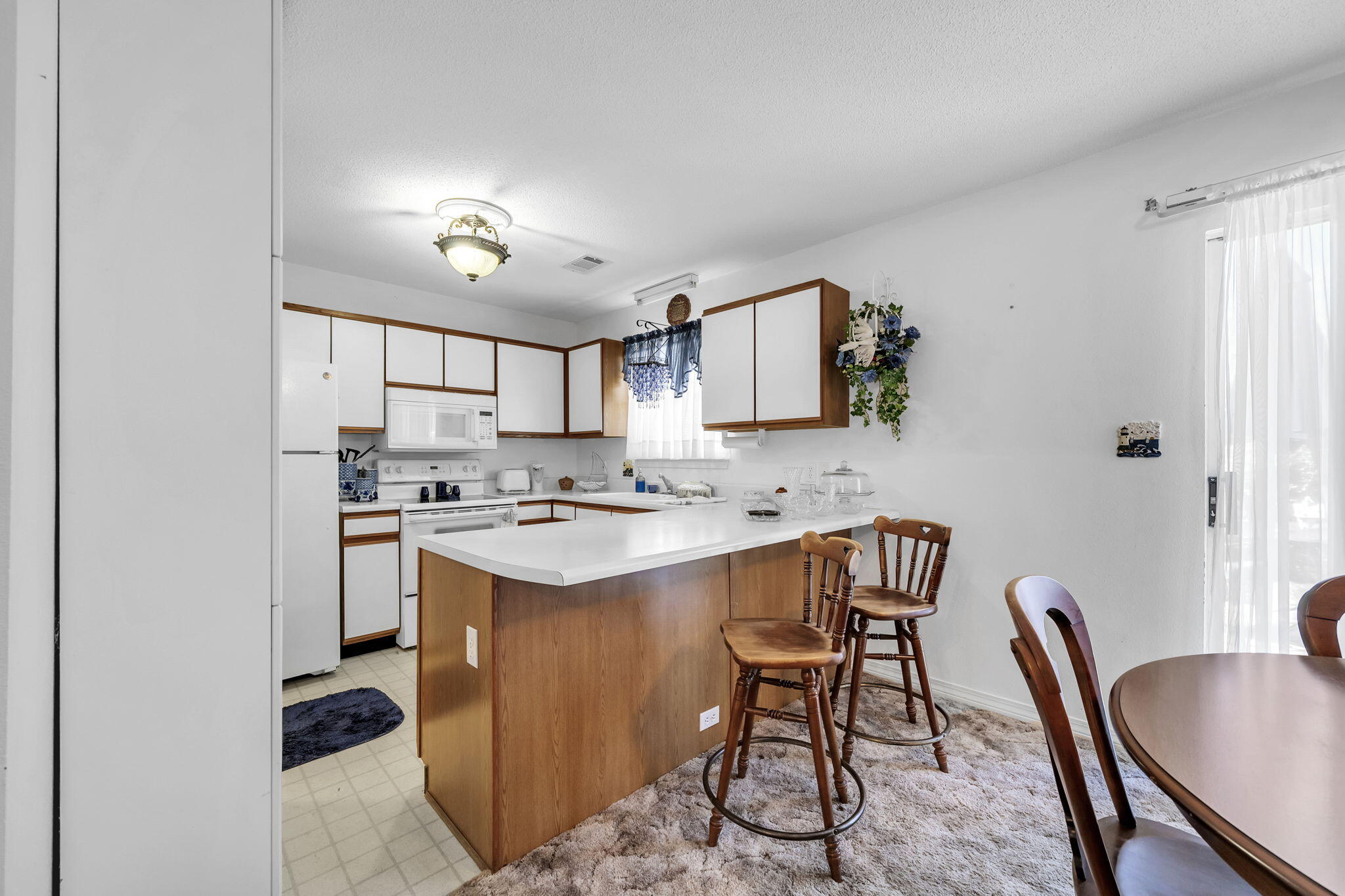 COVENTRY CORNERS - Residential