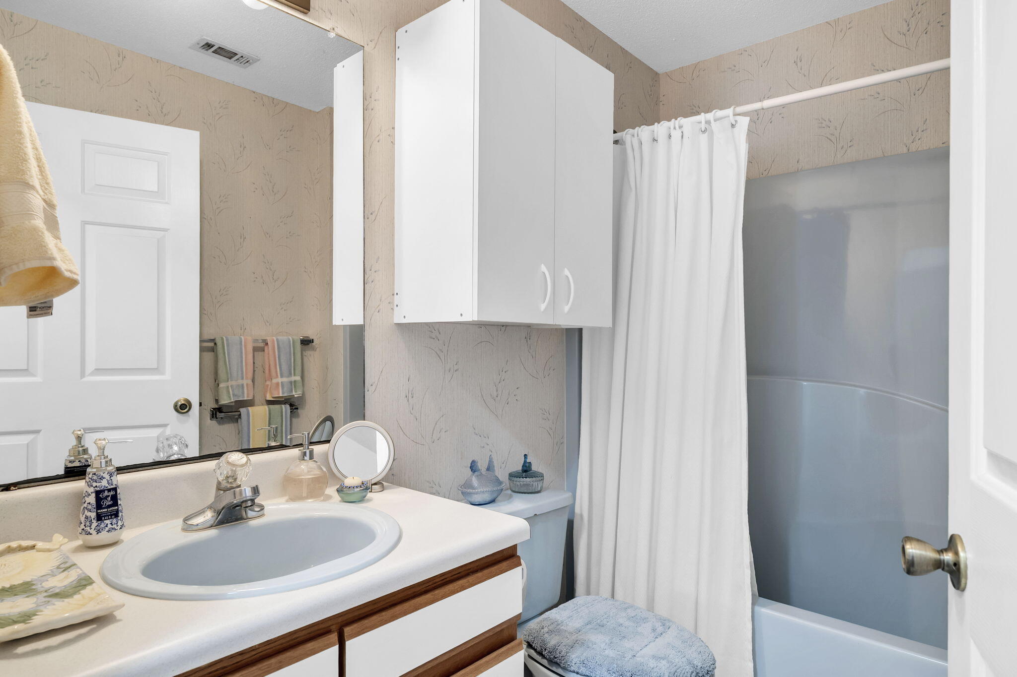 COVENTRY CORNERS - Residential