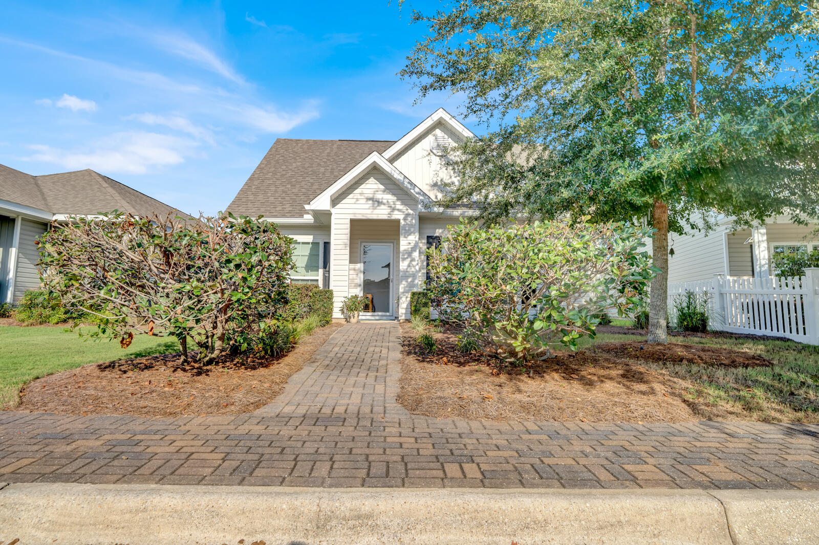 HAMMOCK BAY - Residential