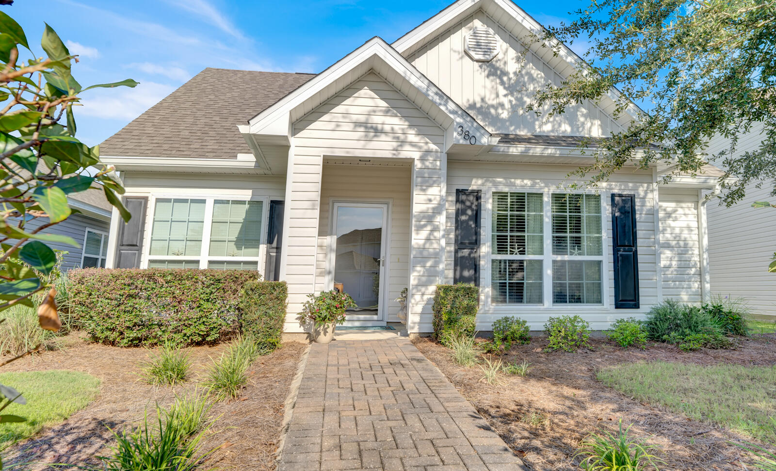 HAMMOCK BAY - Residential