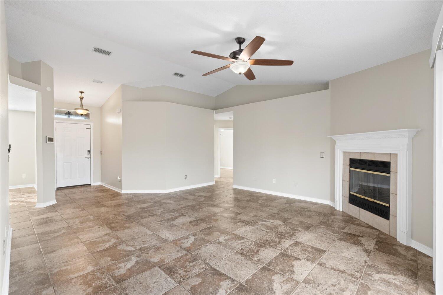 COUNTRYVIEW ESTATES 10TH ADDN - Residential