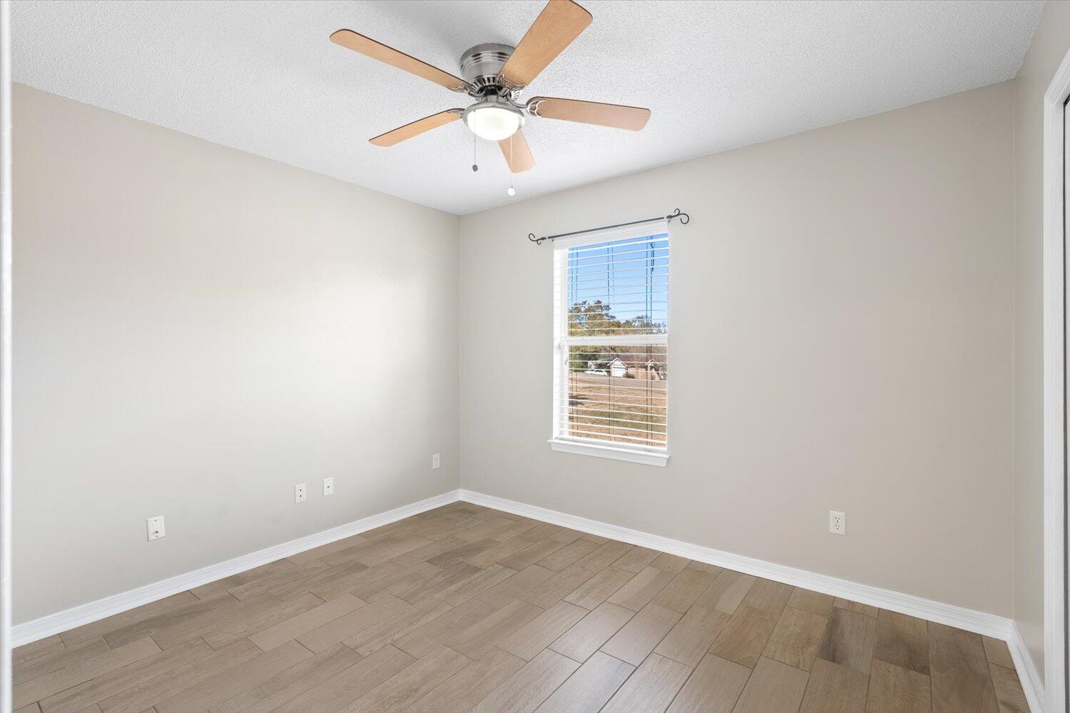 COUNTRYVIEW ESTATES 10TH ADDN - Residential