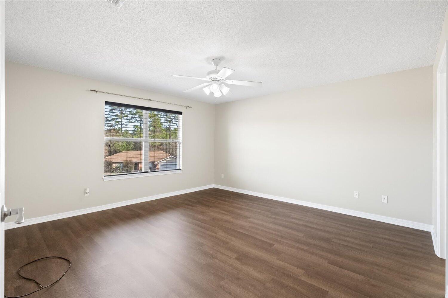 COUNTRYVIEW ESTATES 10TH ADDN - Residential