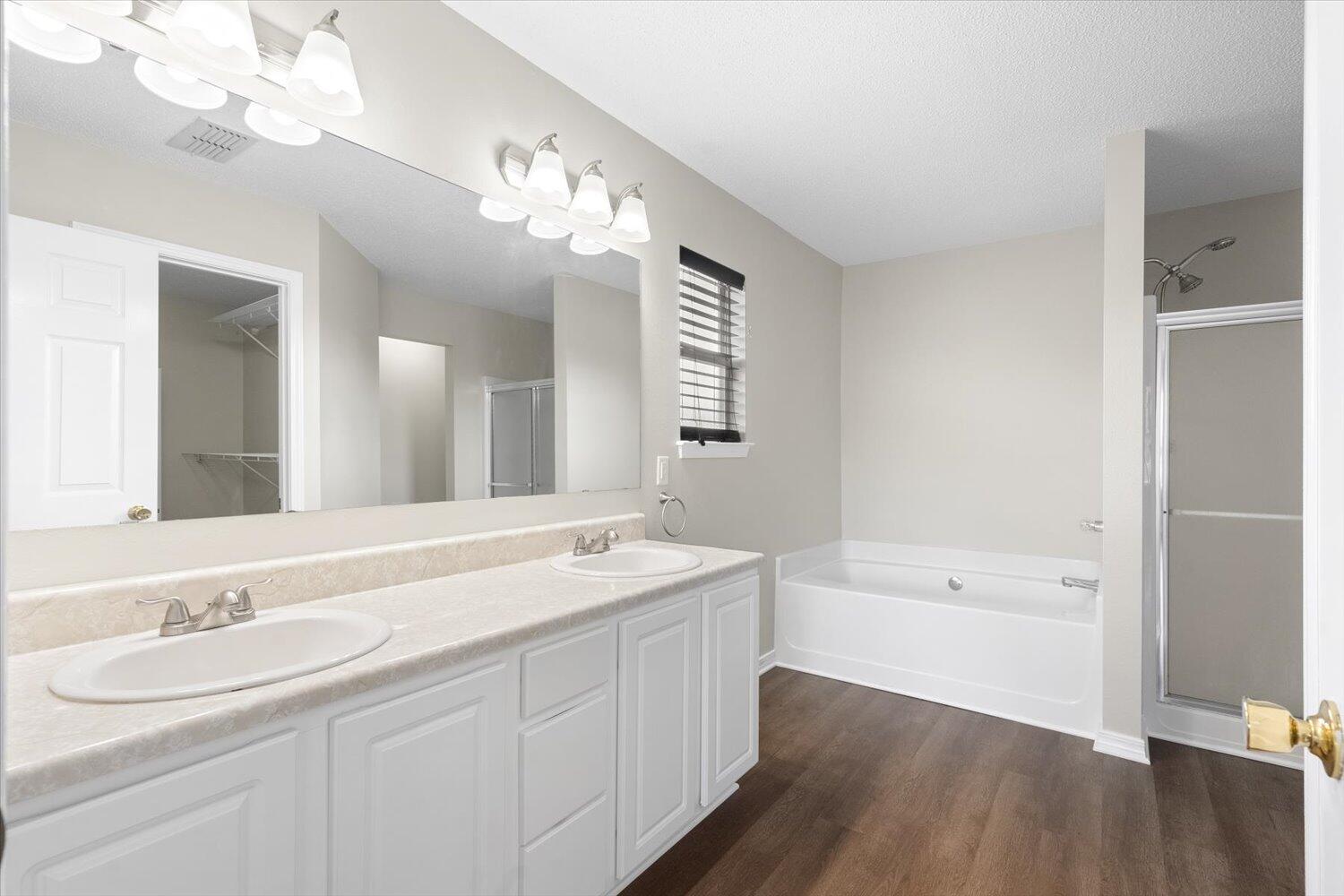 COUNTRYVIEW ESTATES 10TH ADDN - Residential