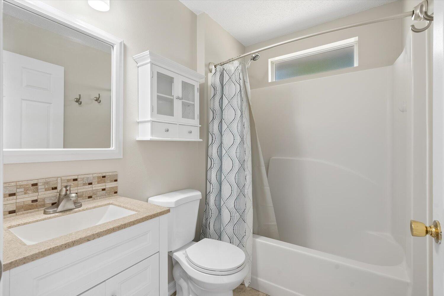 COUNTRYVIEW ESTATES 10TH ADDN - Residential