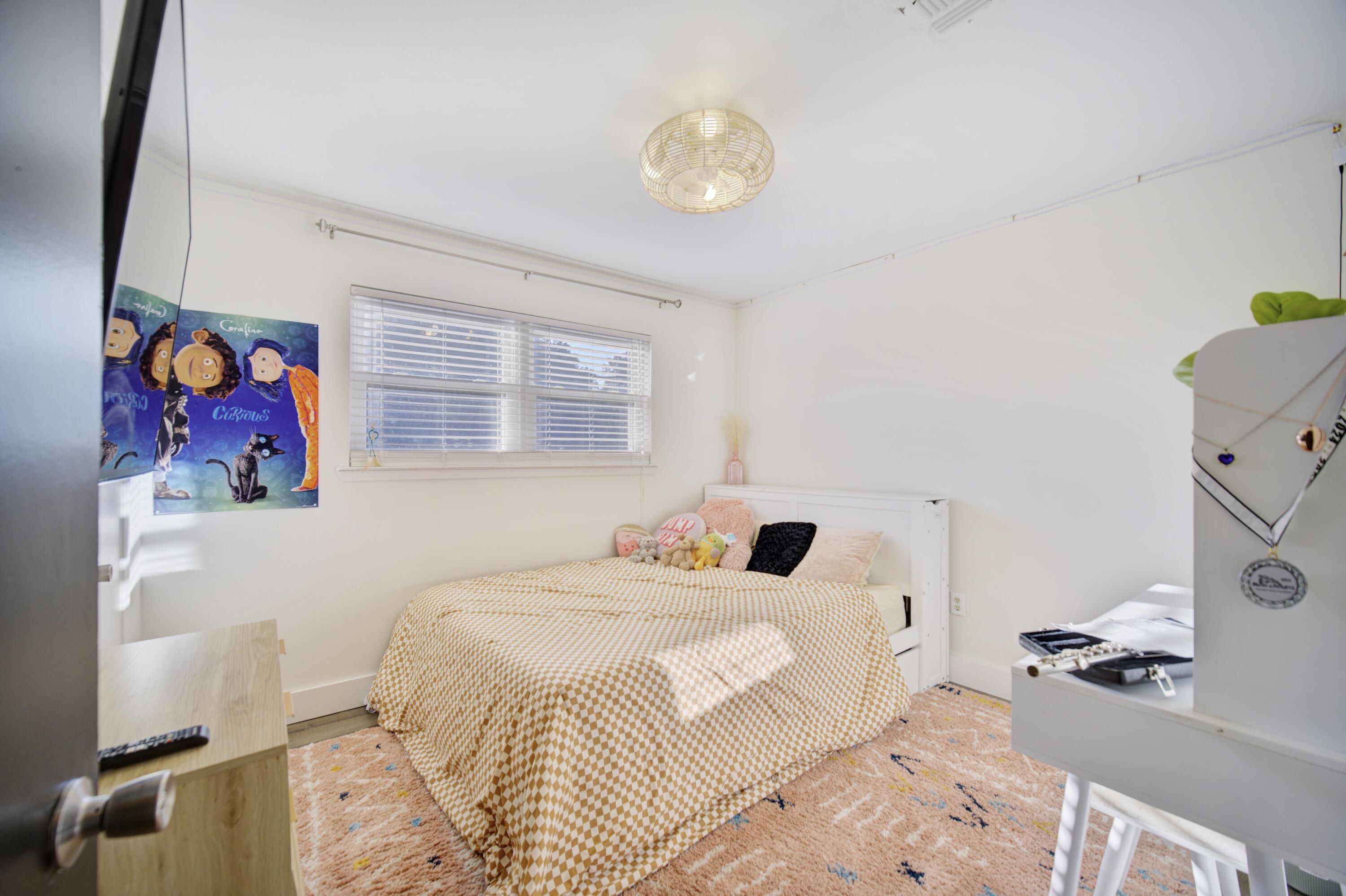 CREEKSIDE 3 - Residential Lease