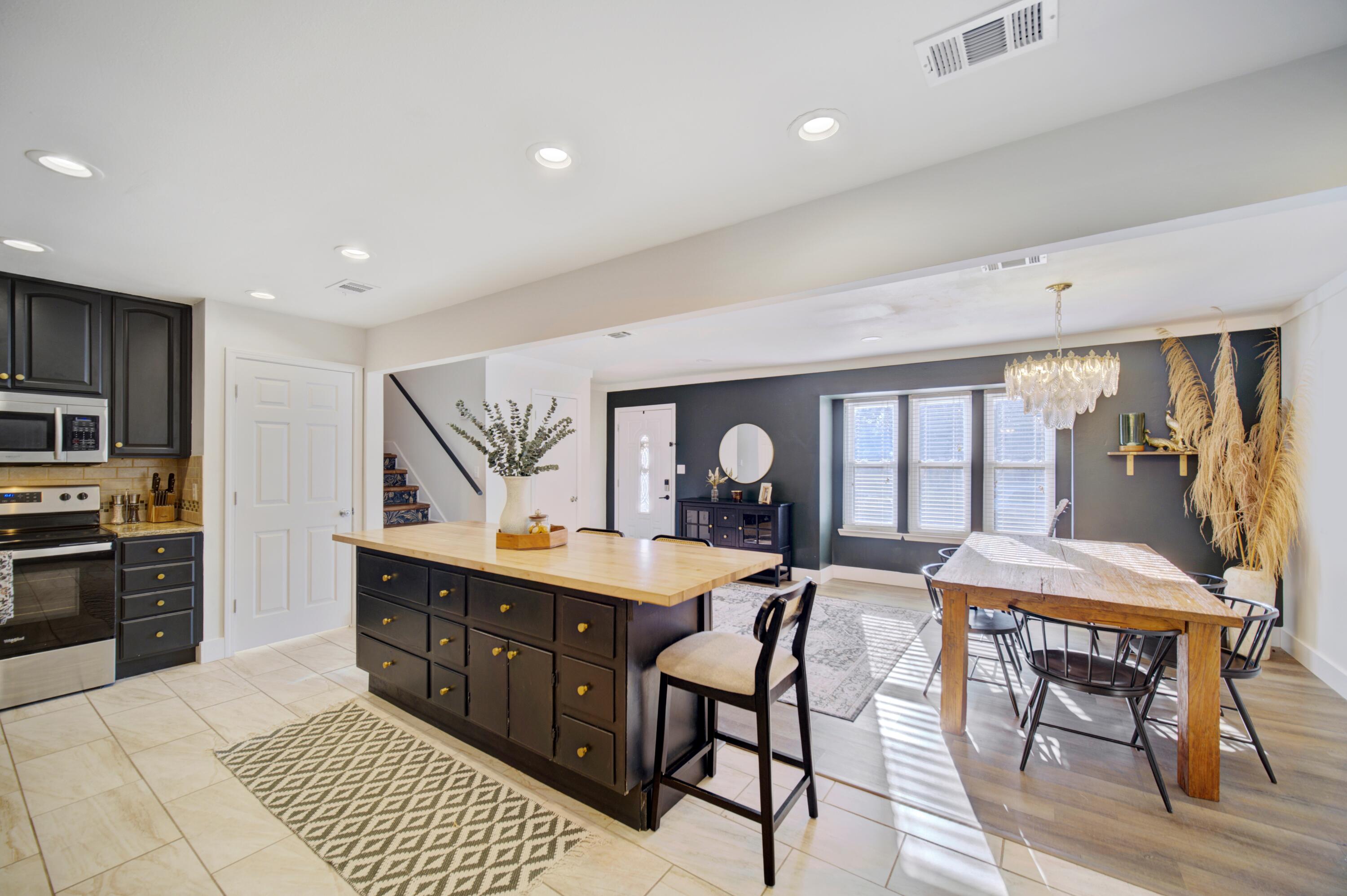 CREEKSIDE 3 - Residential Lease