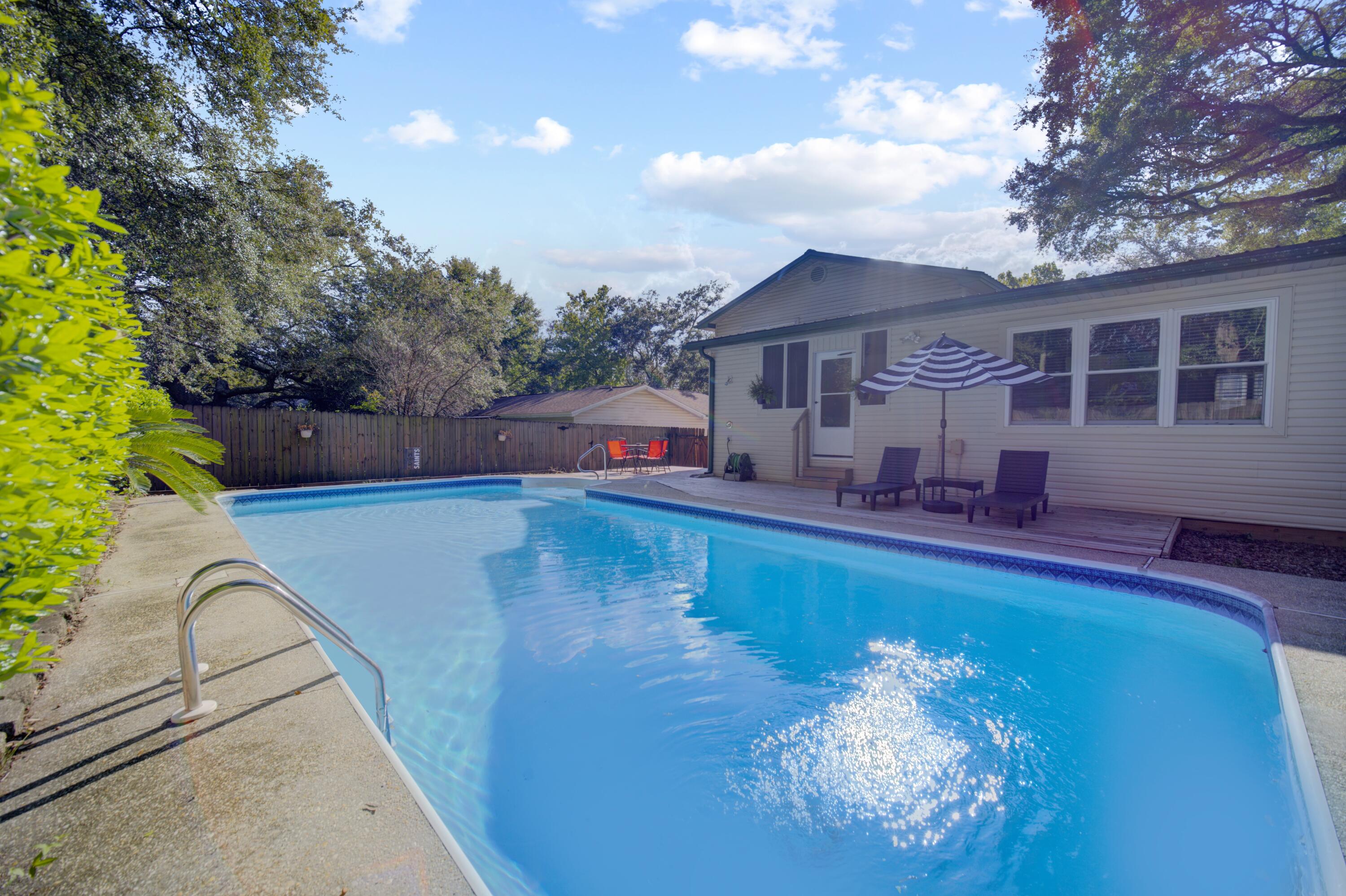 CREEKSIDE 3 - Residential Lease