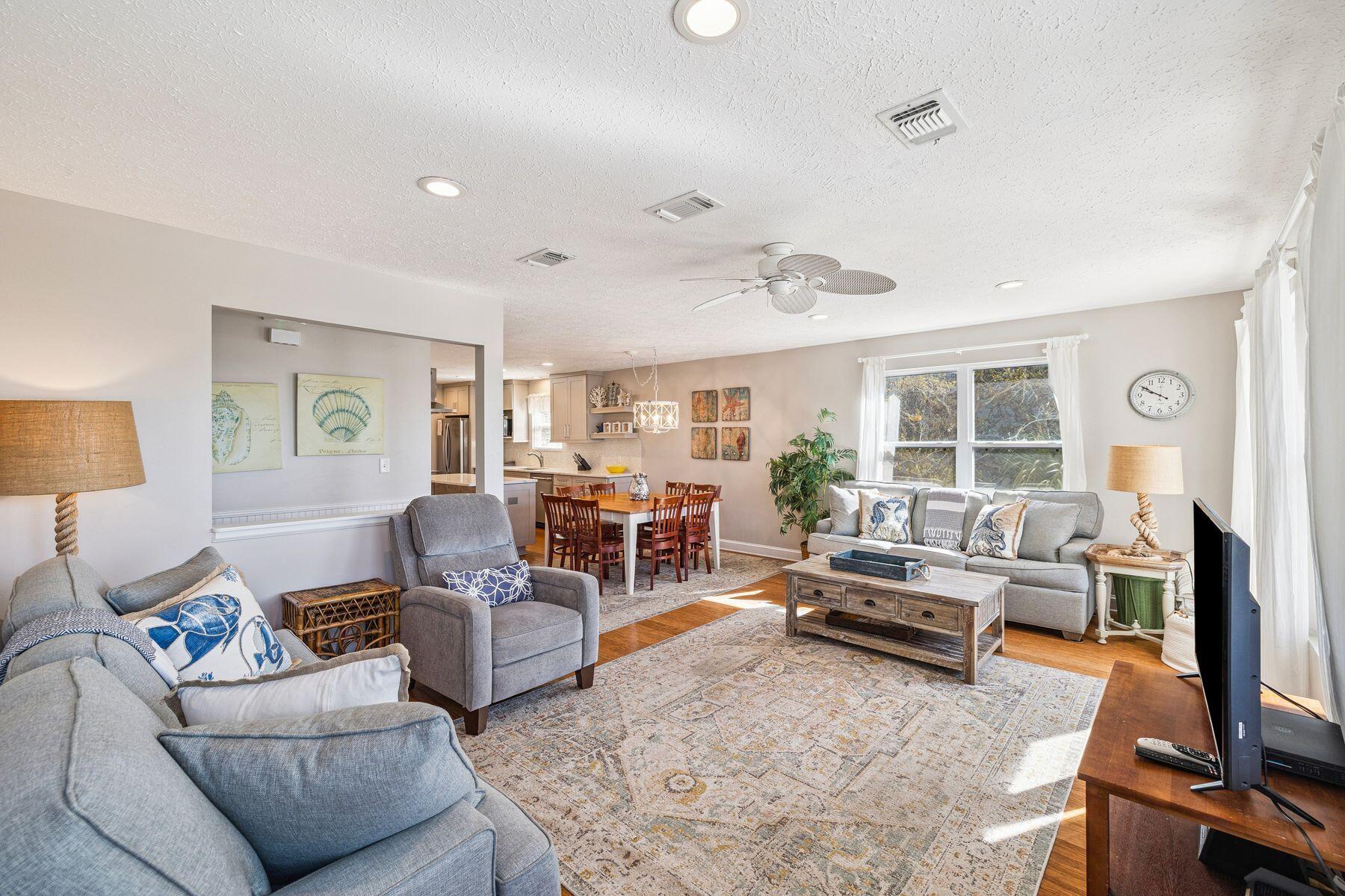 NO RECORDED SUBDIVISION - Residential