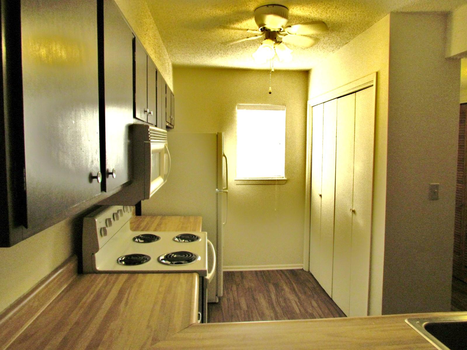 ISLANDWOOD CONDO - Residential Lease