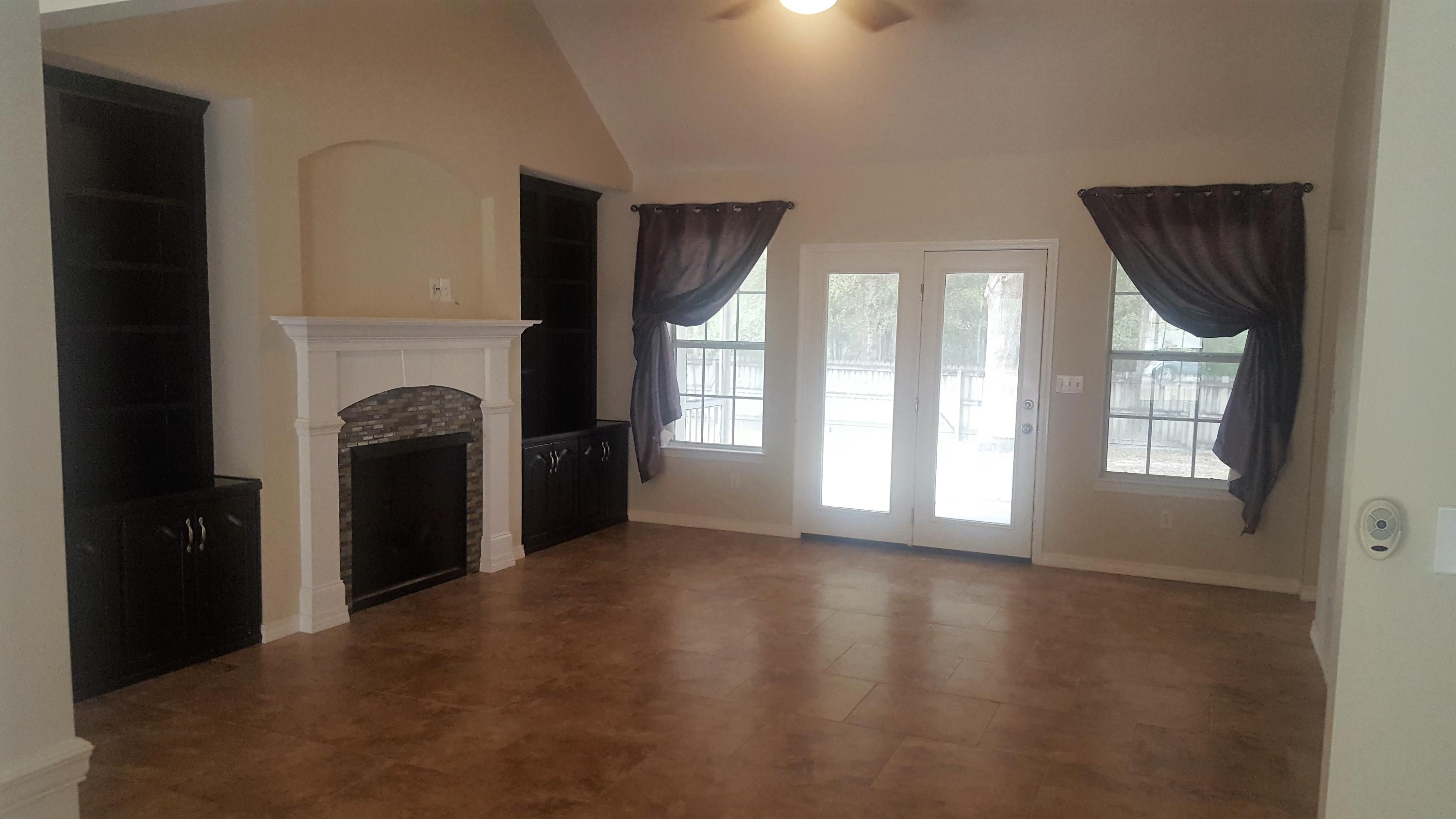 ROCKY BAYOU COUNTRY CLUB ESTATES 11 - Residential