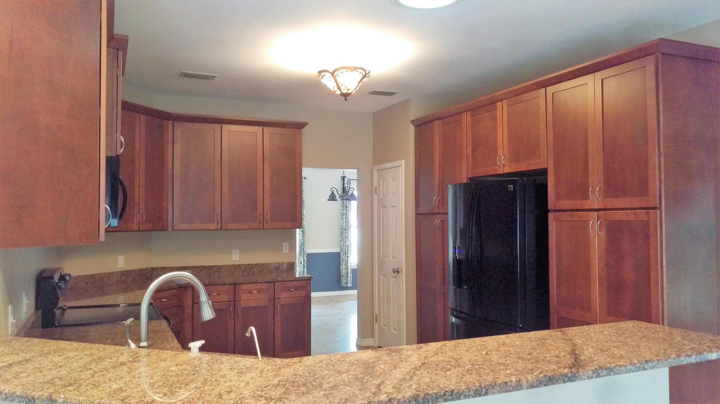 ROCKY BAYOU COUNTRY CLUB ESTATES 11 - Residential