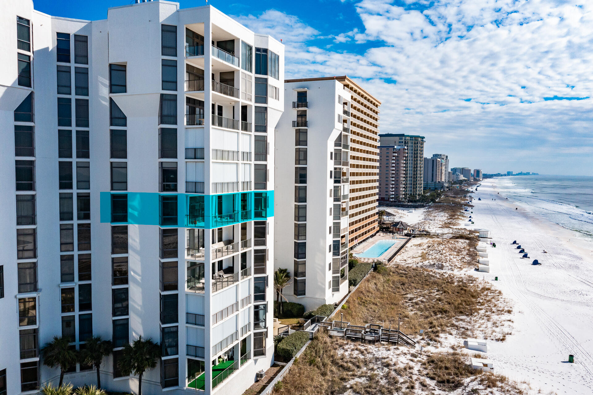 REGENCY TOWERS - Residential
