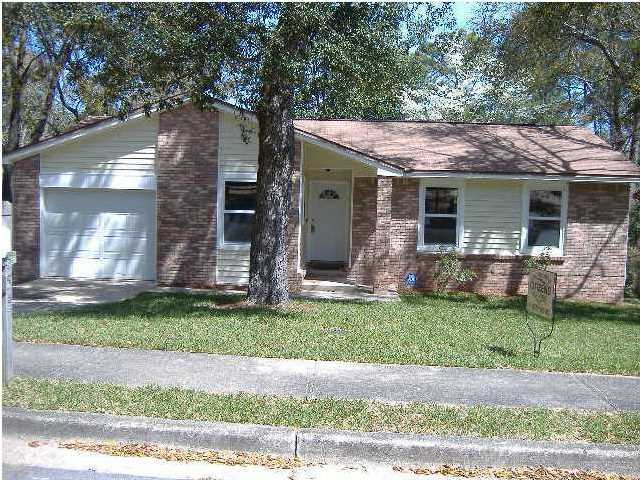 Excellent Short Sale Opportunity. Approval in Hand 4.24.2014 - Buyer ''found something else'' -this is your chance to come in and buy this well maintained home, storage shed in the back. garage. close to shopping and within walking distance to Ruckel Middle School and Niceville High. Amenities include granite countertops, new cabinets,tile flooring, crown molding, new upgraded carpet, newer roof, newer windows, interior and exterior doors including sliding glass door only a few years old.