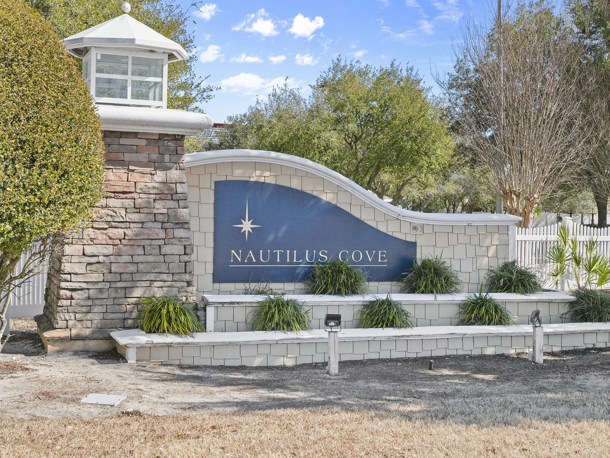 NAUTILUS CONDO - Residential