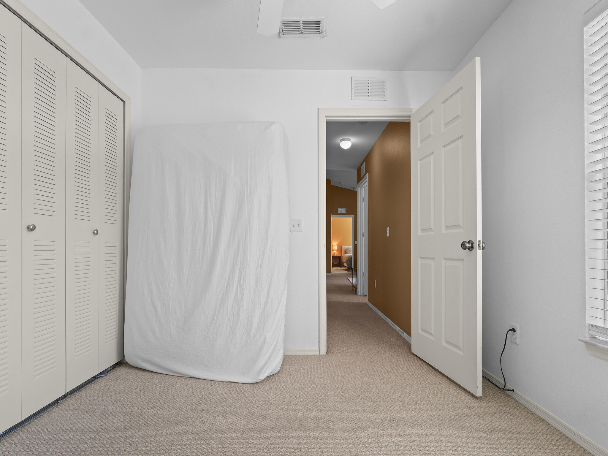 NAUTILUS CONDO - Residential