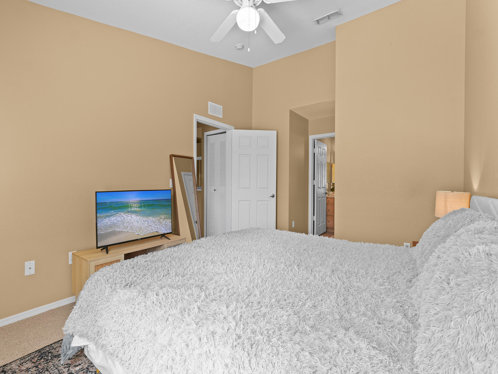 NAUTILUS CONDO - Residential