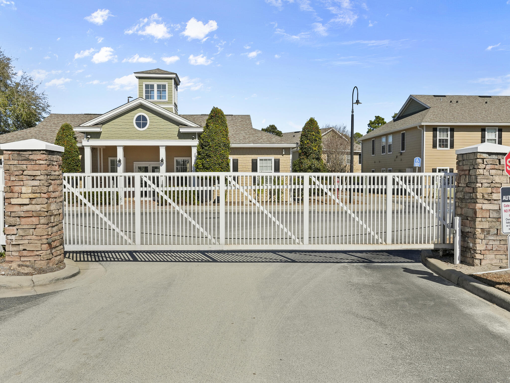 NAUTILUS CONDO - Residential