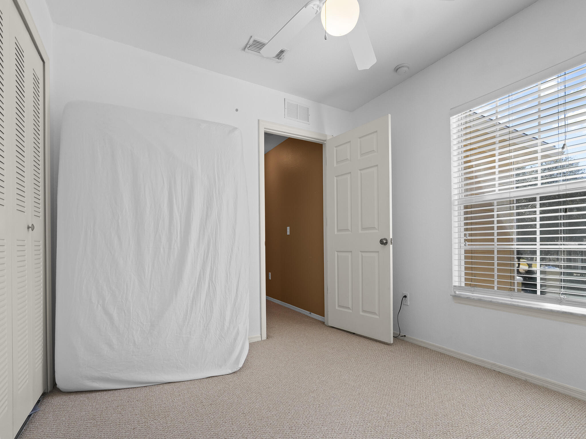 NAUTILUS CONDO - Residential