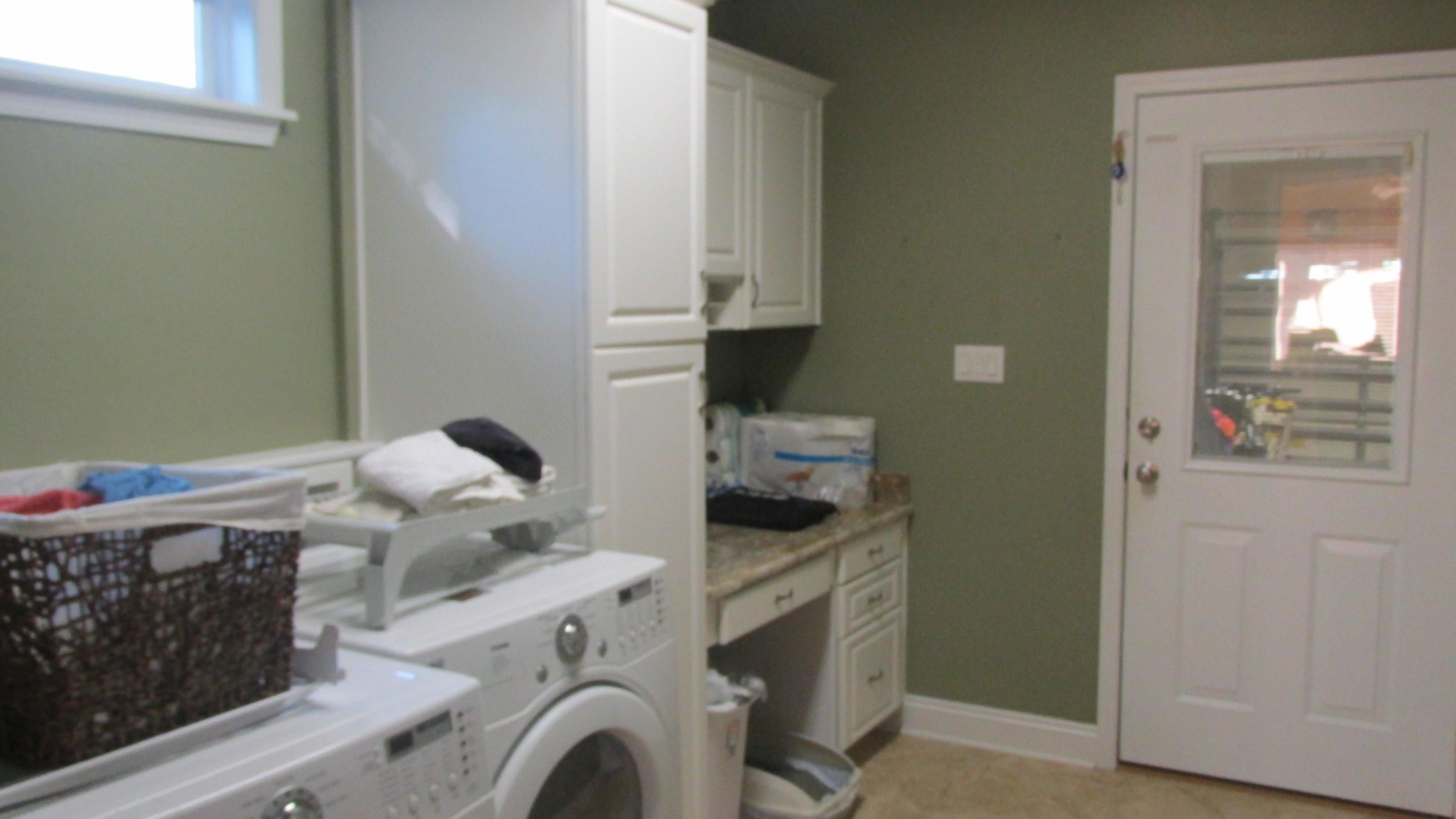 EMERALD LAKES PH 1 - Residential Lease