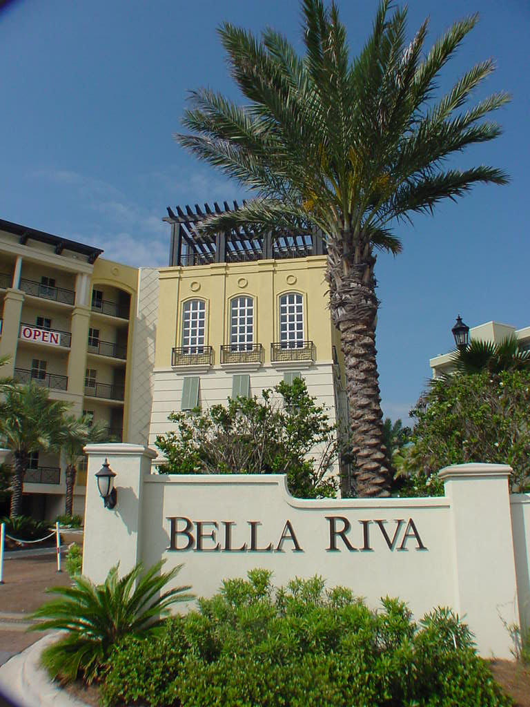 BELLA RIVA - Residential