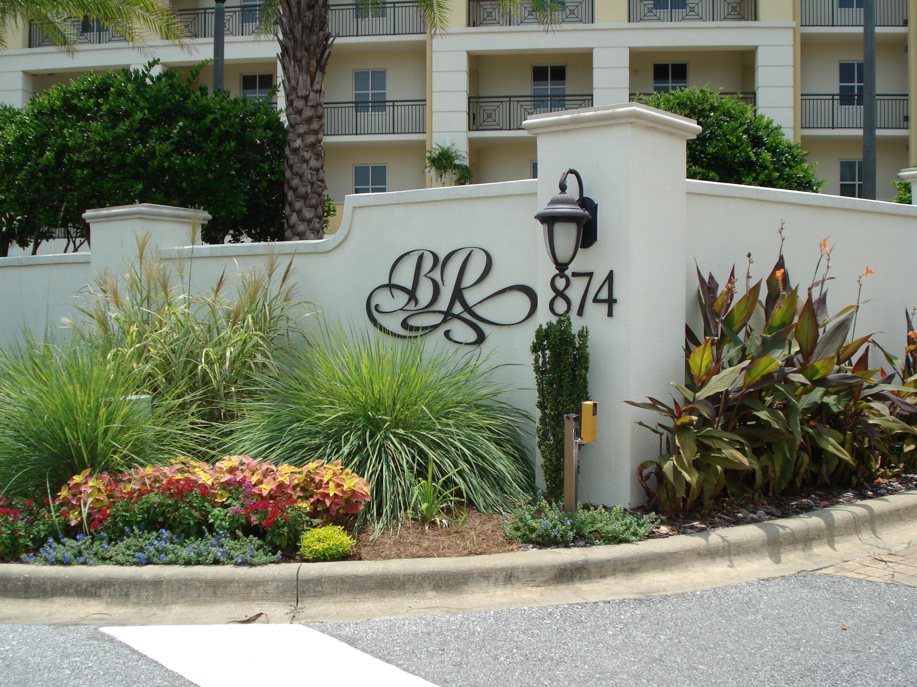 BELLA RIVA - Residential