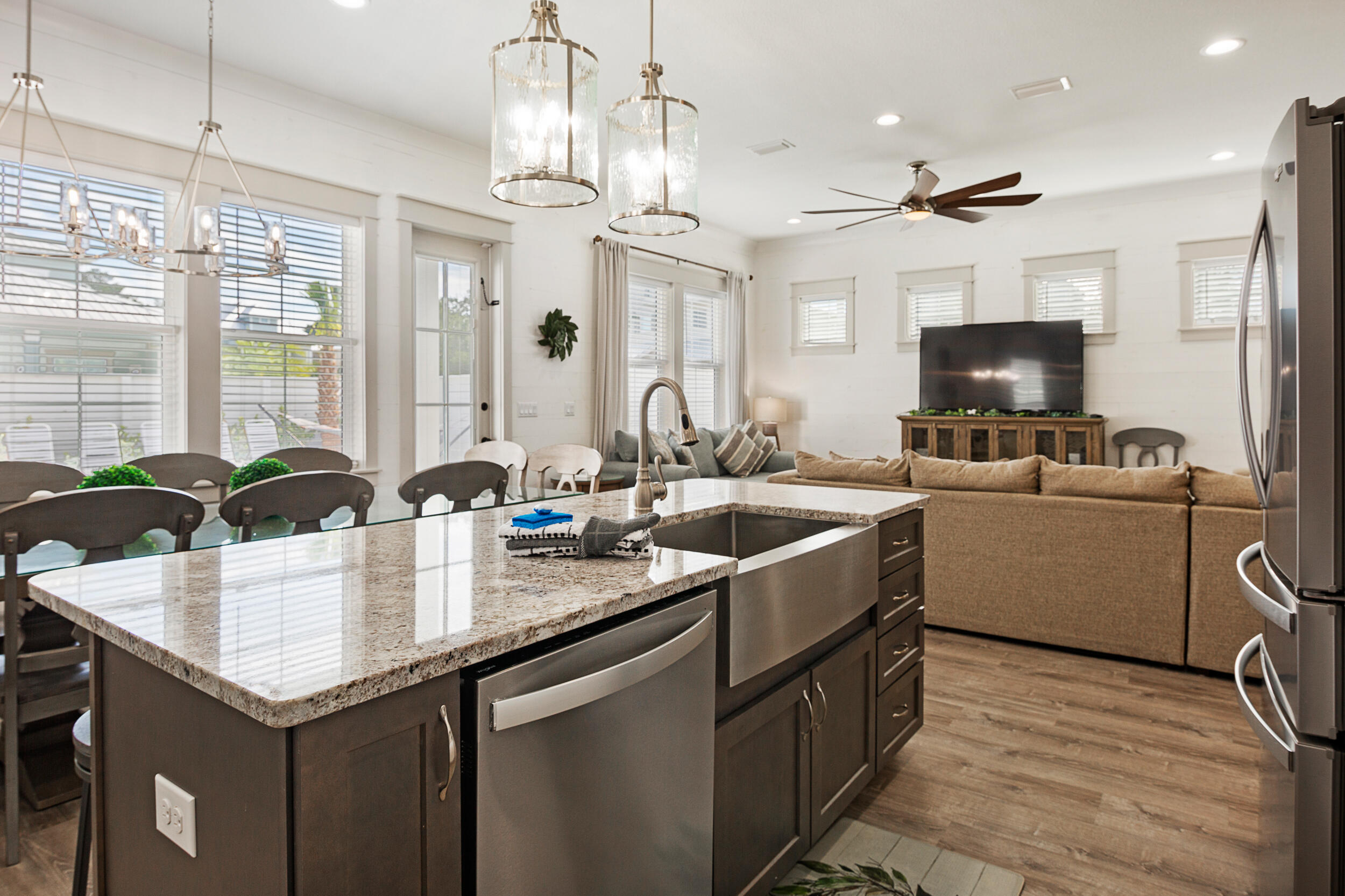 FRANGISTA BEACH 2ND ADDN - Residential